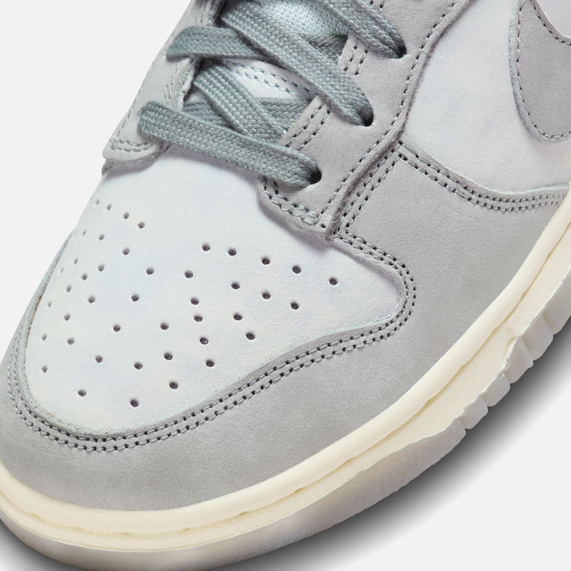 Nike WMNS Dunk Low NBHD - Cool Grey / Football Grey / Coconut Milk