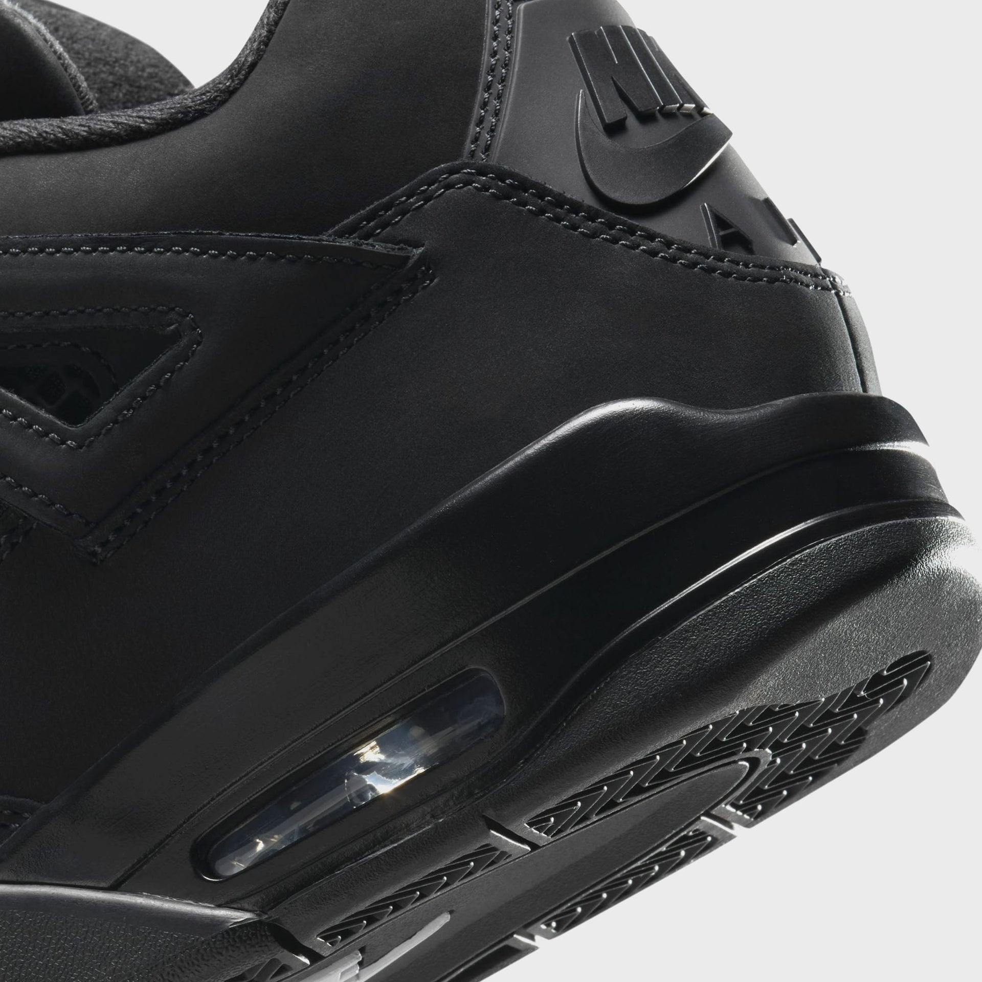 Jordan Air Jordan 4 Retro - Black / Light Graphite
