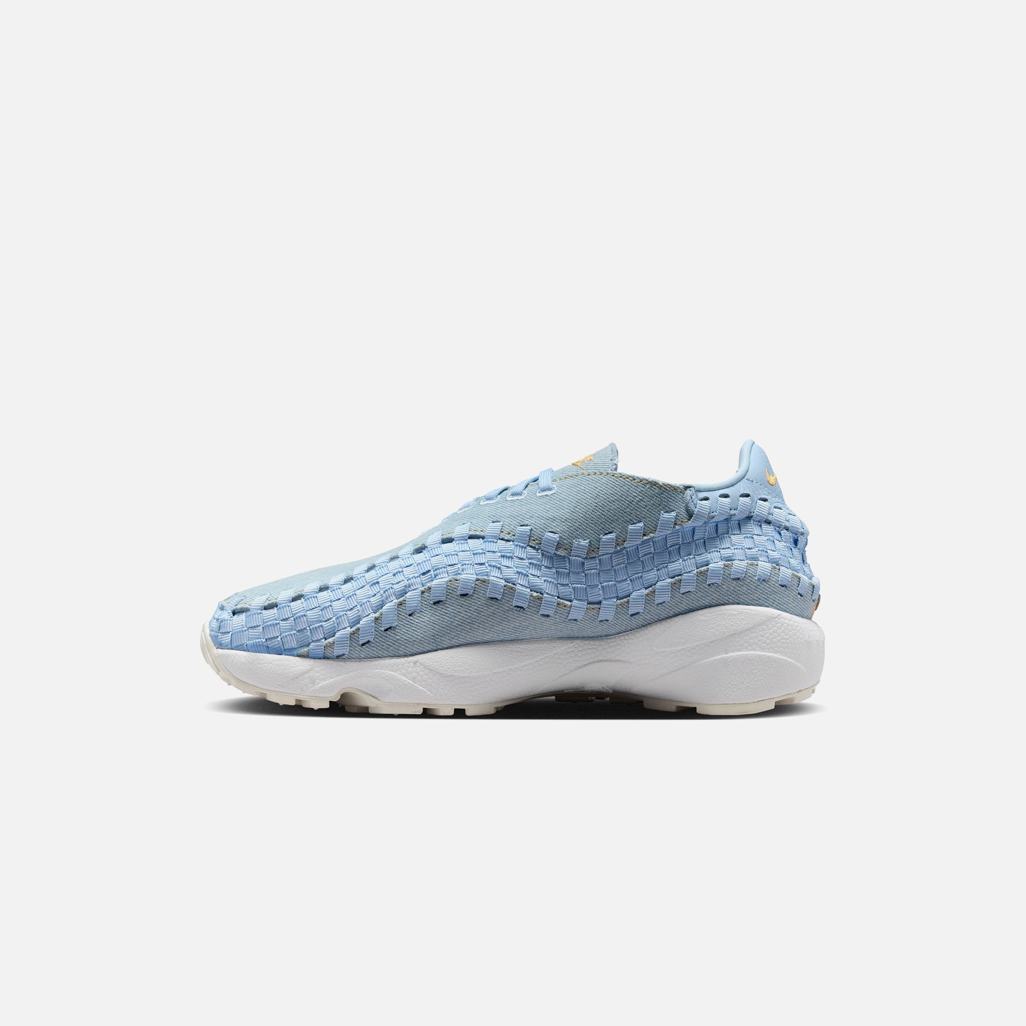 スニーカー Nike W's Air Footscape Woven Denim / Wheat Gold Nike W's Air Footscape Woven Denim / Wheat Gold – Très Bien