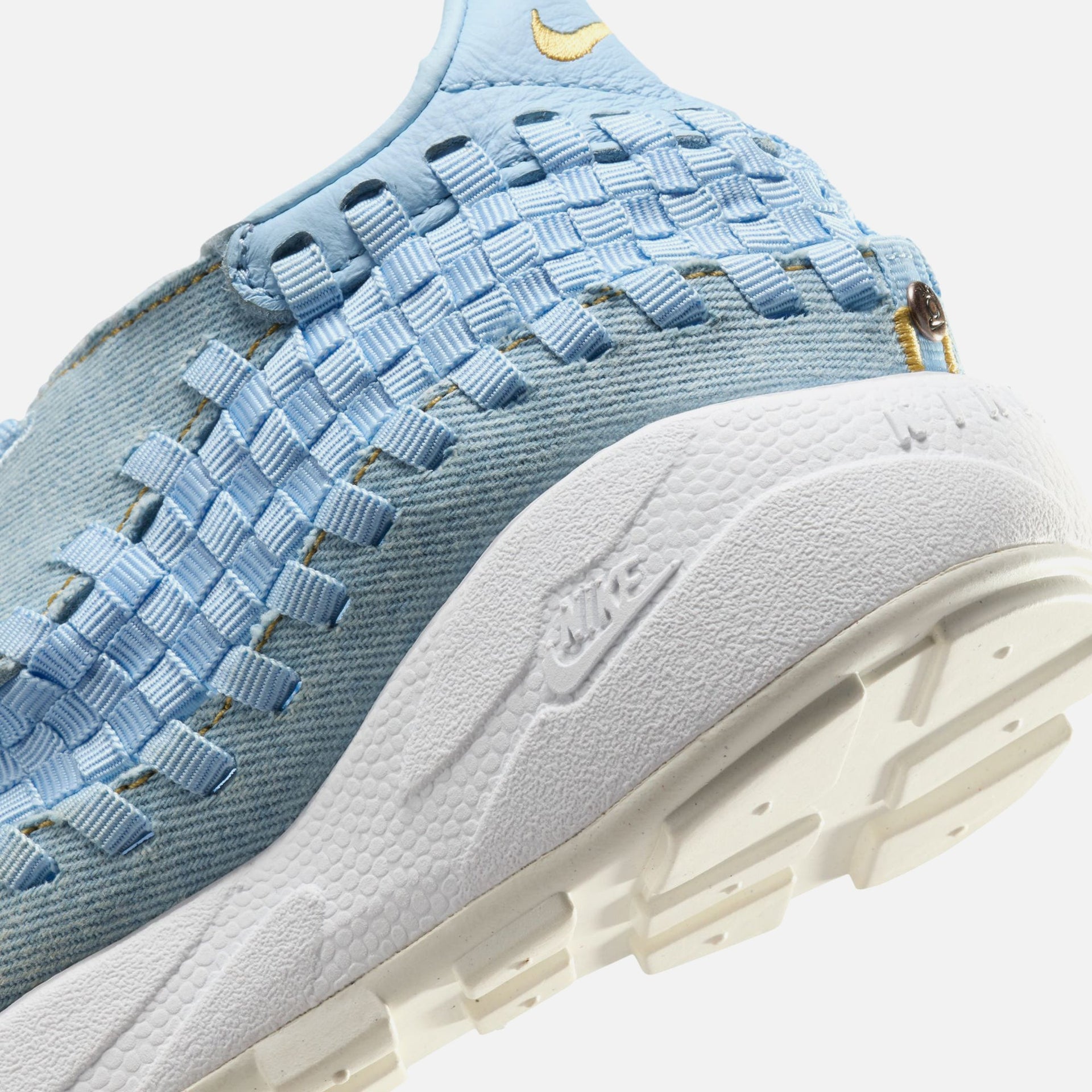 Nike WMNS Air Footscape Woven - Denim / Wheat Gold / Ice Blue / White / Summit White