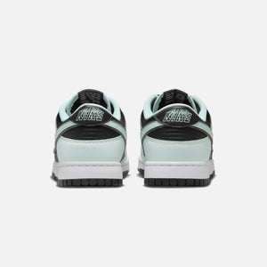 Nike Dunk Low Retro PRM - Dark Smoke Grey / Barely Green