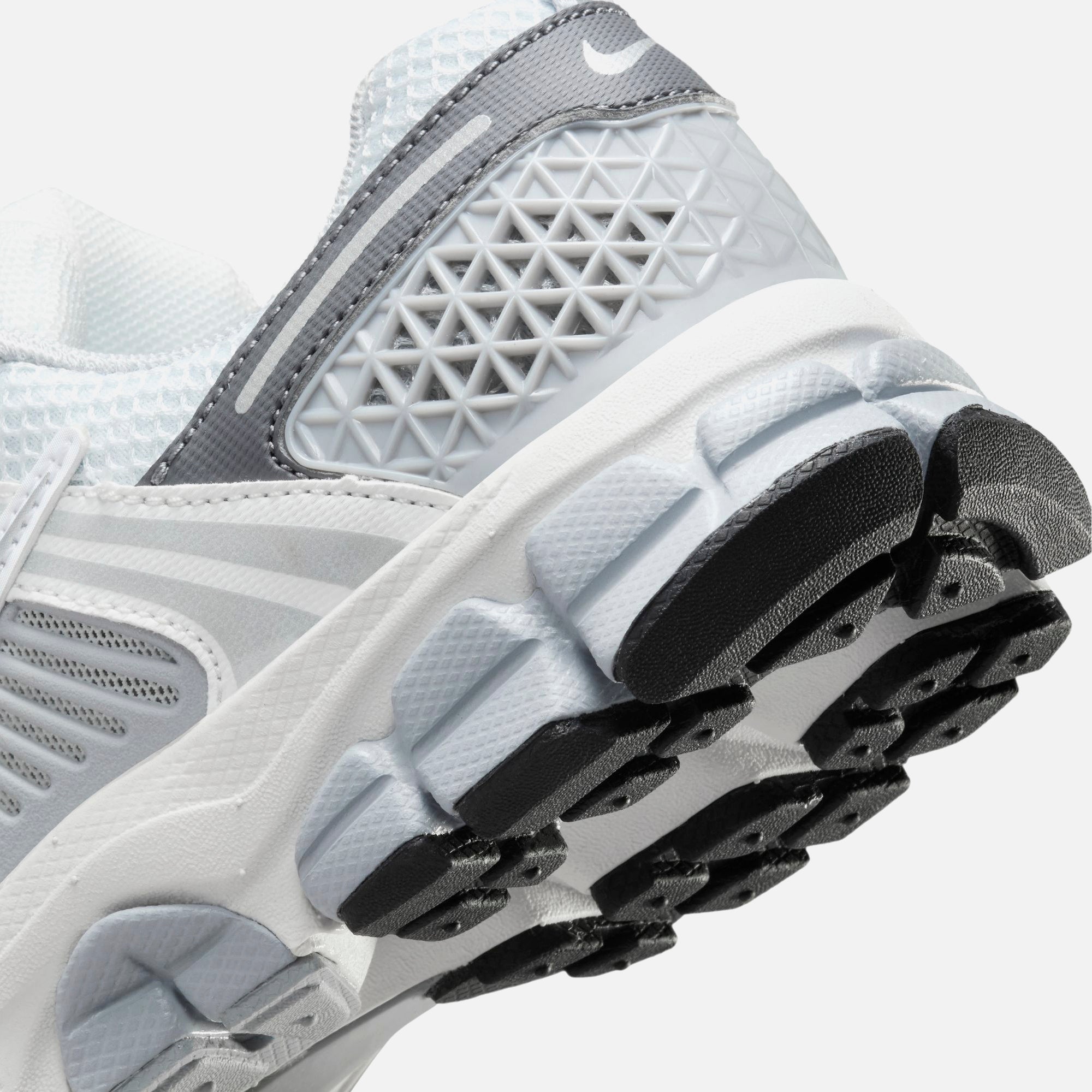 Nike GS Zoom Vomero 5 - Pure Platinum / Metallic Silver