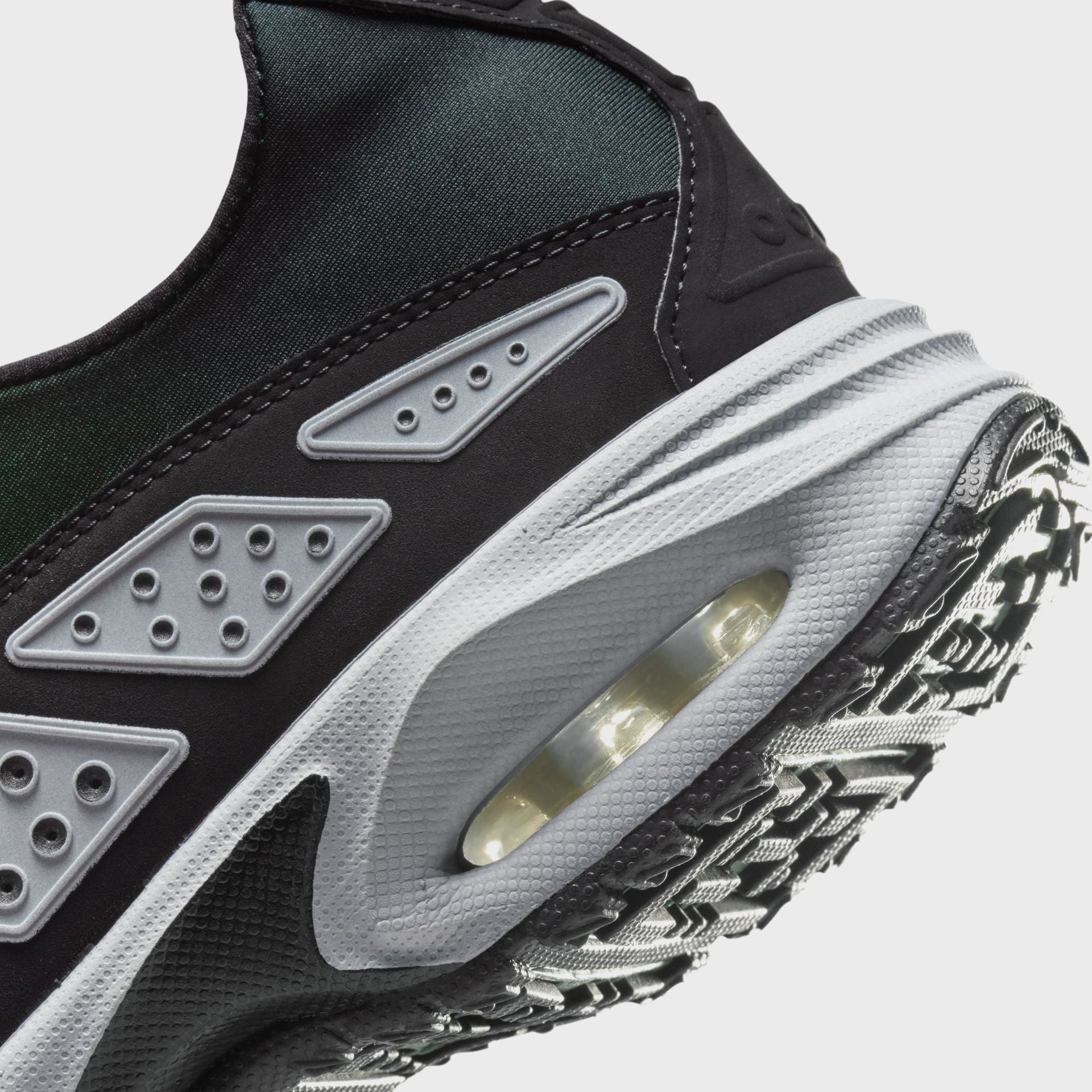 Nike WMNS Air Max SNDR - Fade Pine Green / Black / Seaweed / Wolf Grey