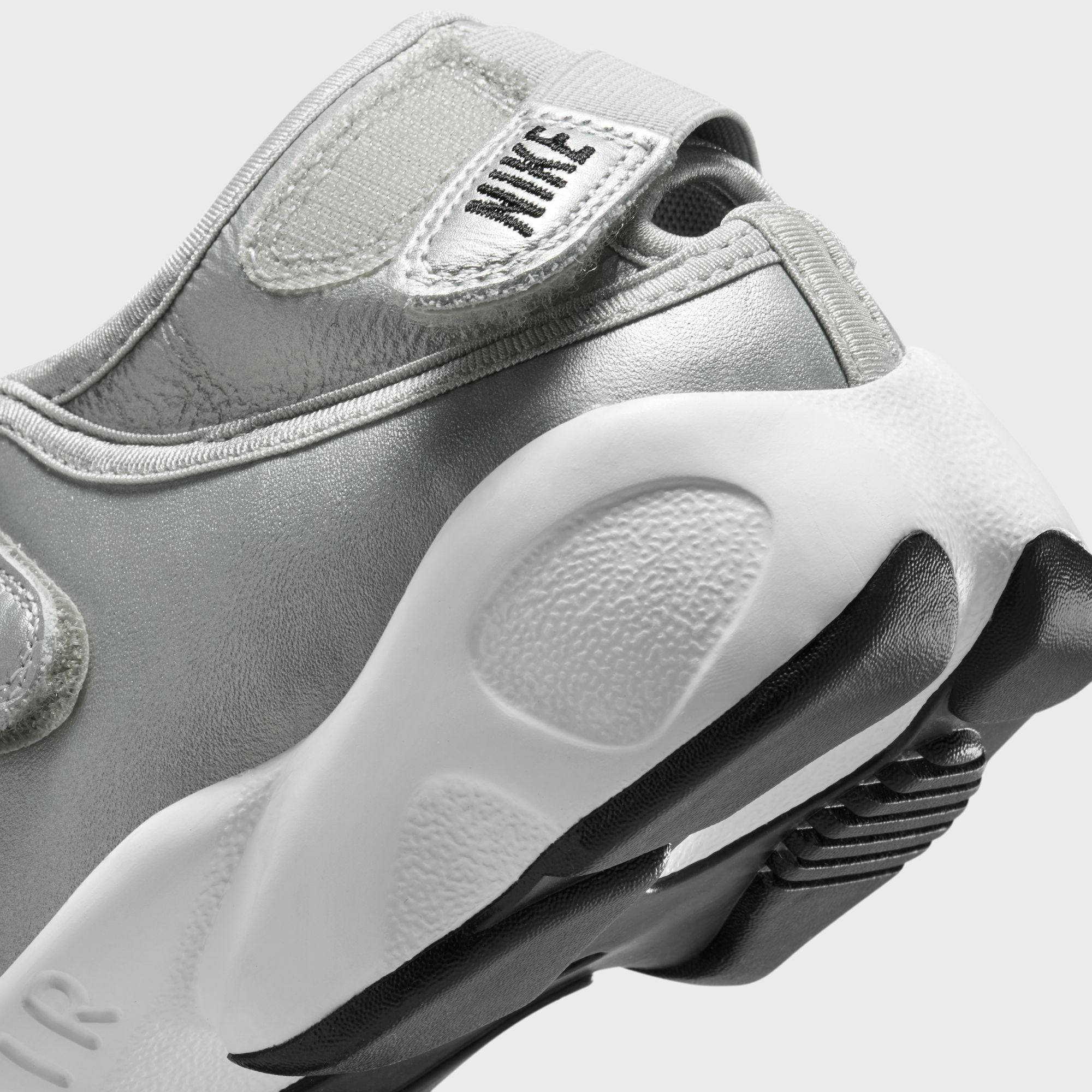 Nike WMNS Air Rift - Metallic Silver / Black – Kith Europe