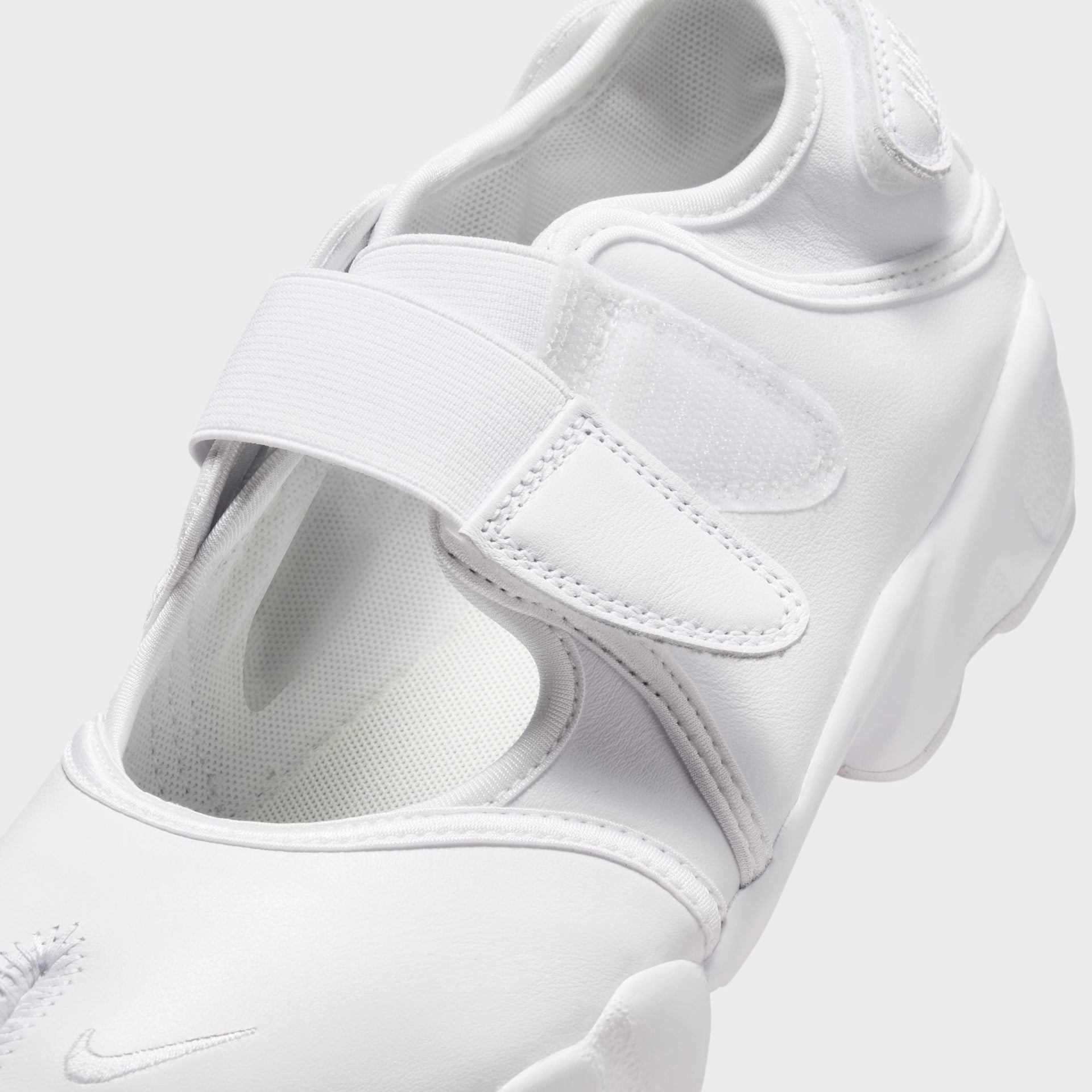 Nike WMNS Air Rift - White