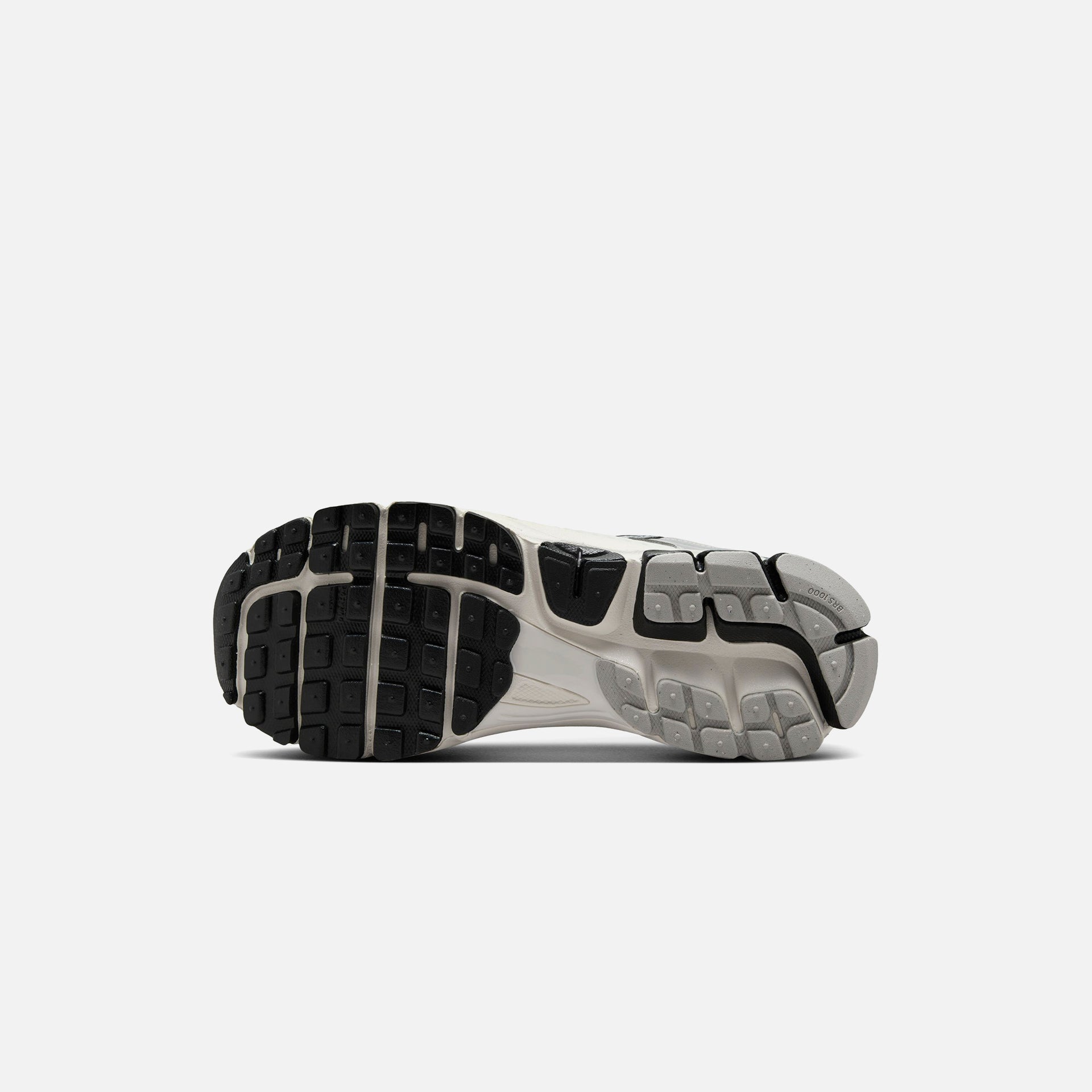 Nike WMNS Zoom Vomero 5 - Photon Dust / Phantom / Metallic Silver / Black