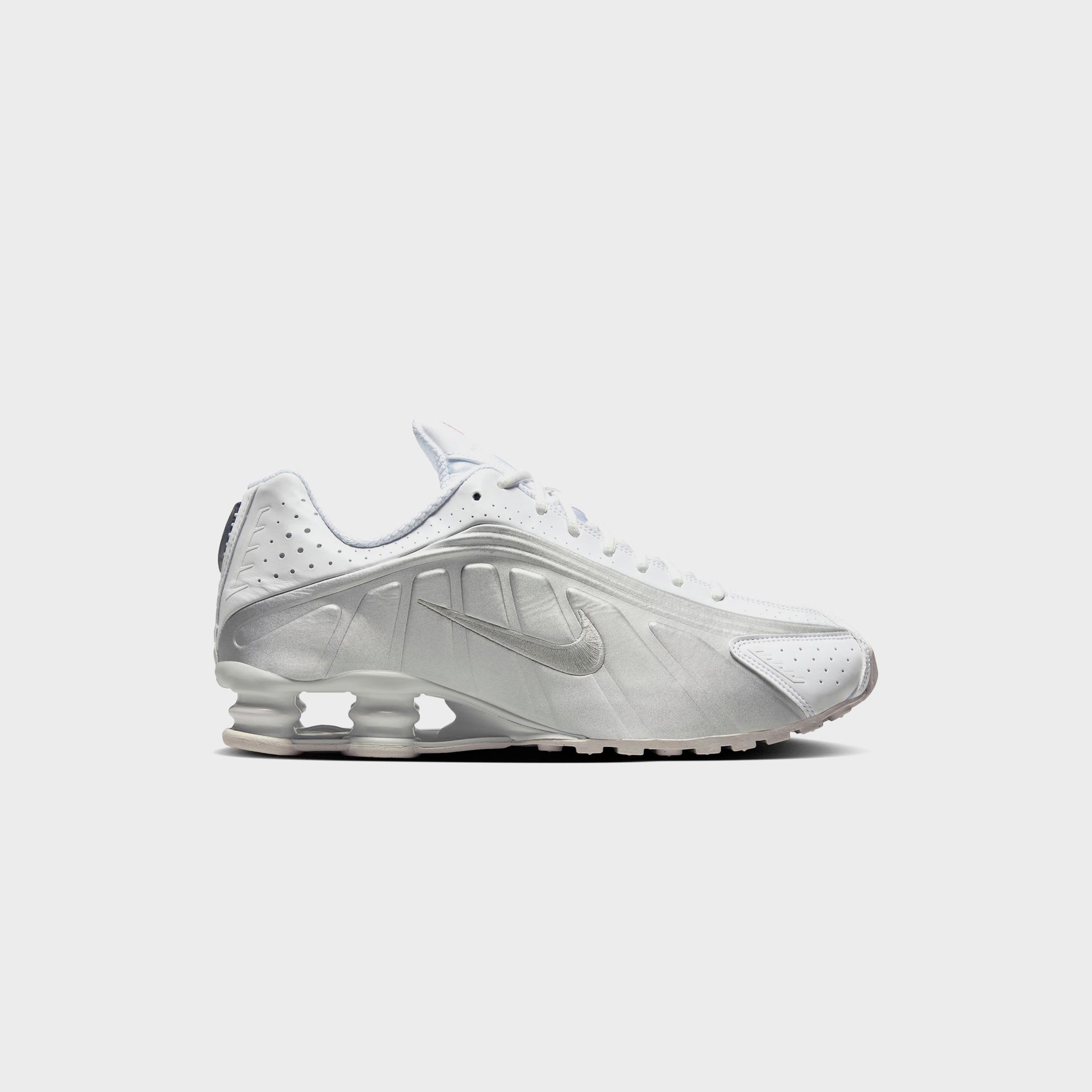 Nike Shox R4  - White / Bright Crimson / Metallic Silver