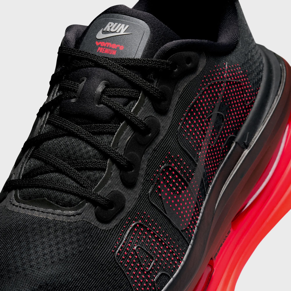 Nike Vomero Premium - Black / Bright Crimson