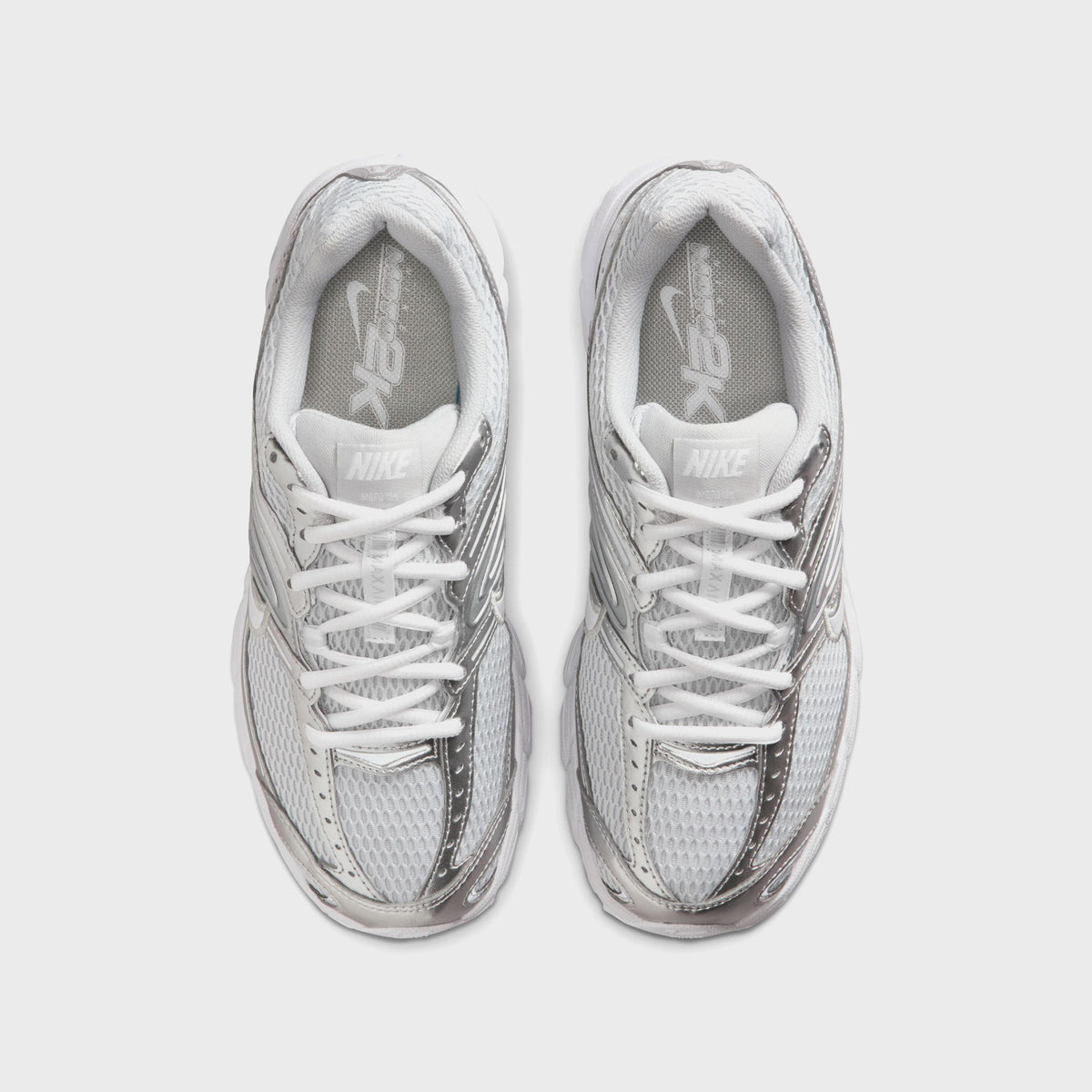Nike WMNS Air Max Moto 2K - Grey Fog / Metallic Silver / White