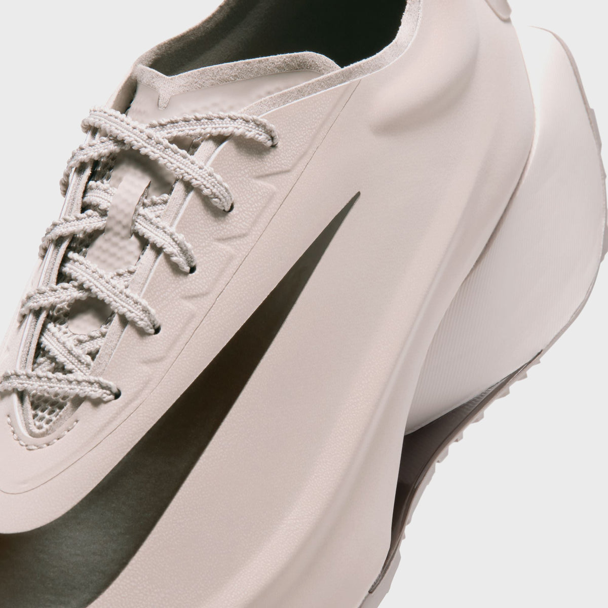 Nike WMNS First Sight Noir - Cream II / Dark Hazel / Chalk
