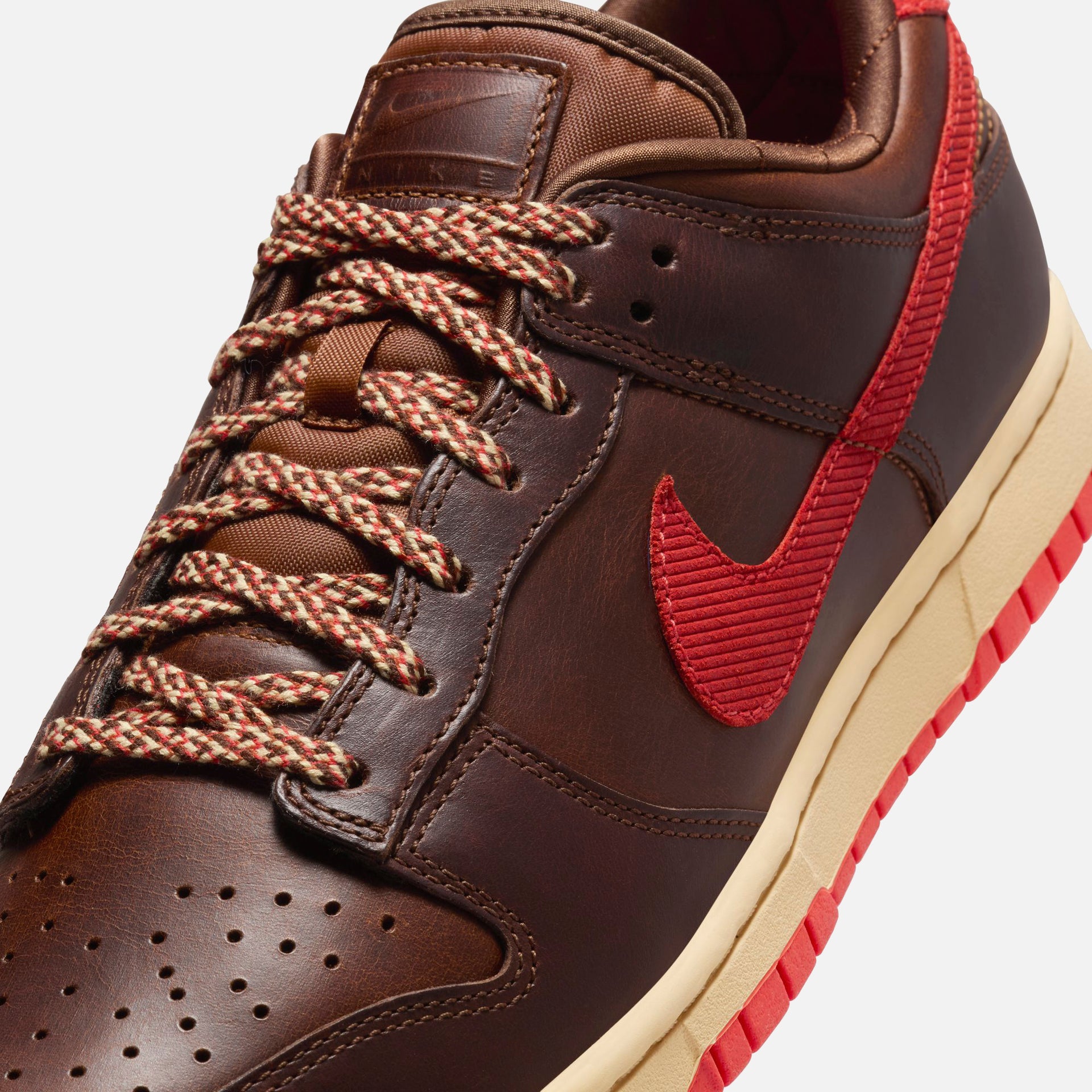 Nike Dunk Low Retro - Light British Tan / Picante Red / Sesame