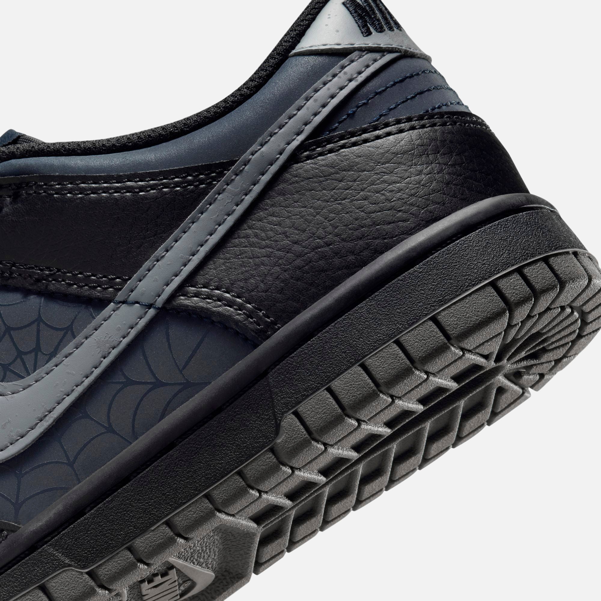 Nike GS Dunk Low Symbiote - Black / Smoke Grey / Dark