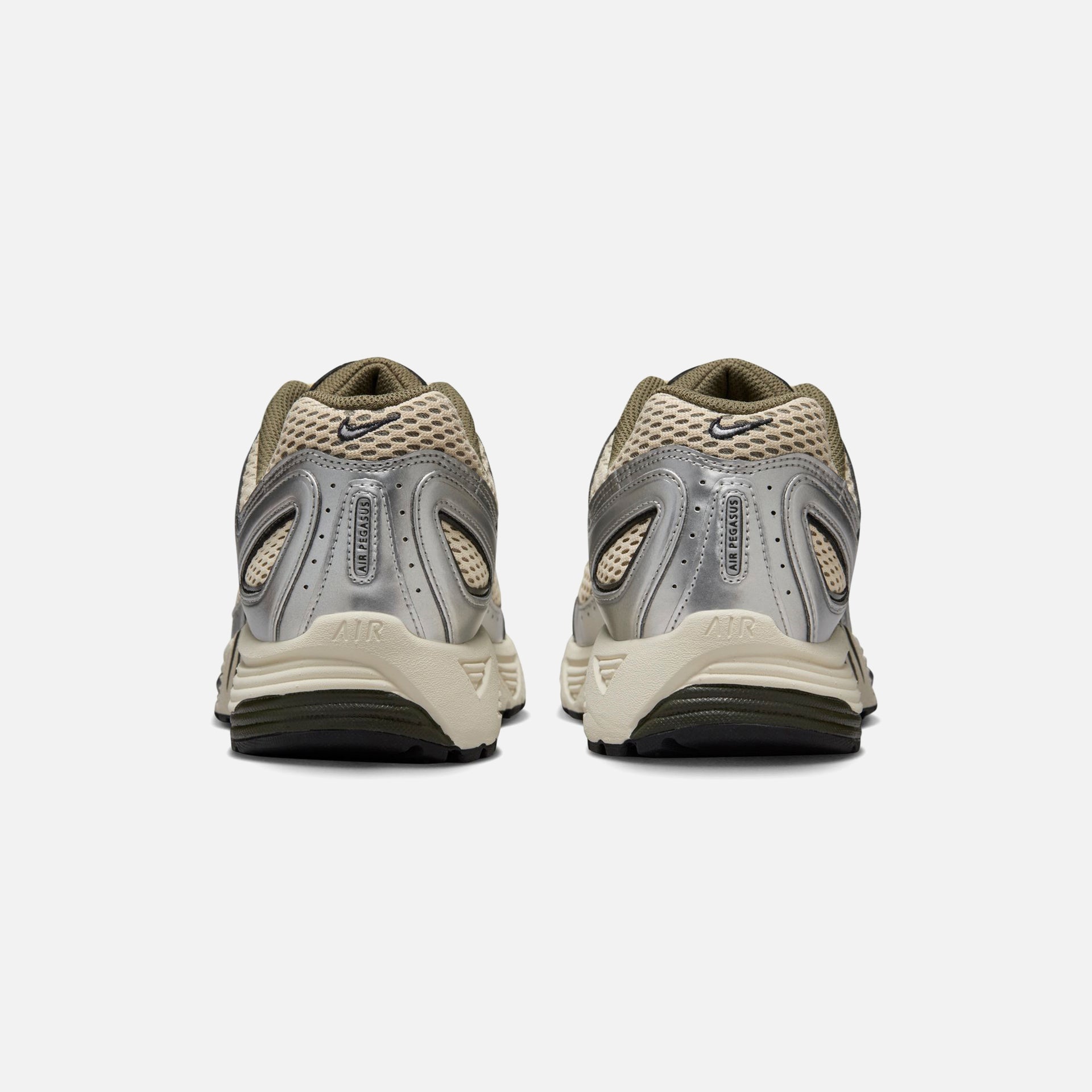 Nike Air Pegasus 2005 - Light Khaki / Metallic Silver