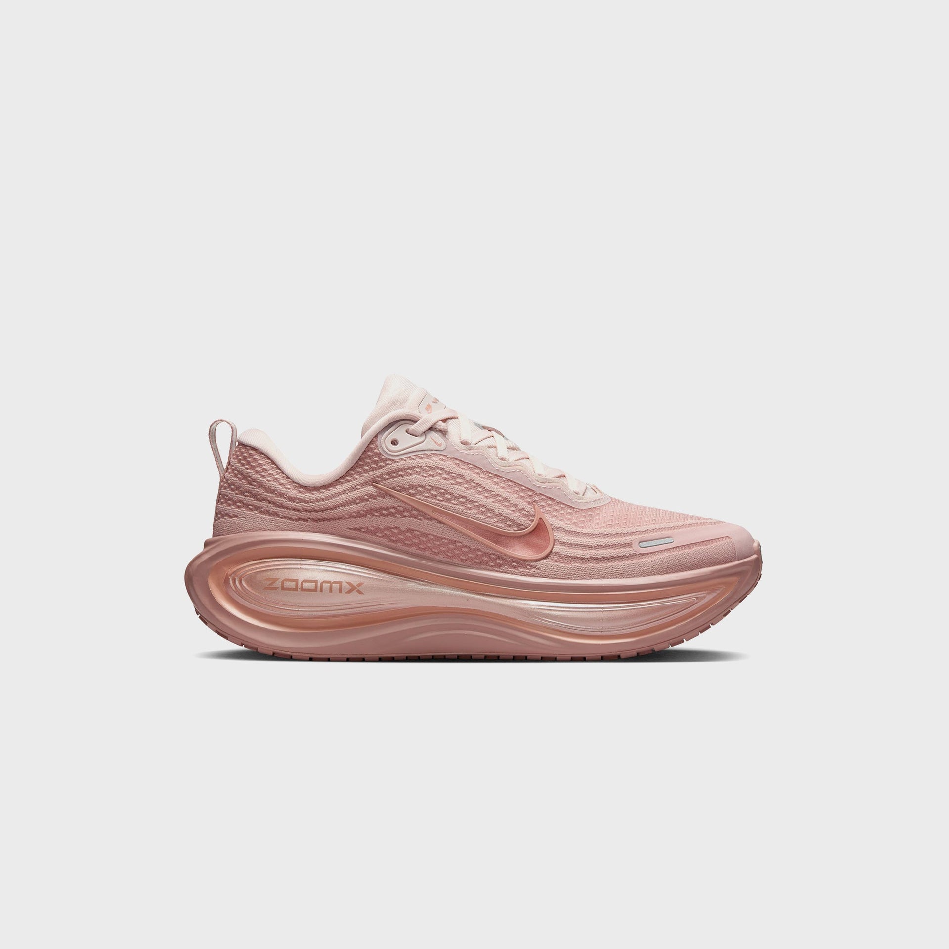 Nike WMNS Vomero Plus - Particle Pink / Metallic Rose Gold / Silt Red