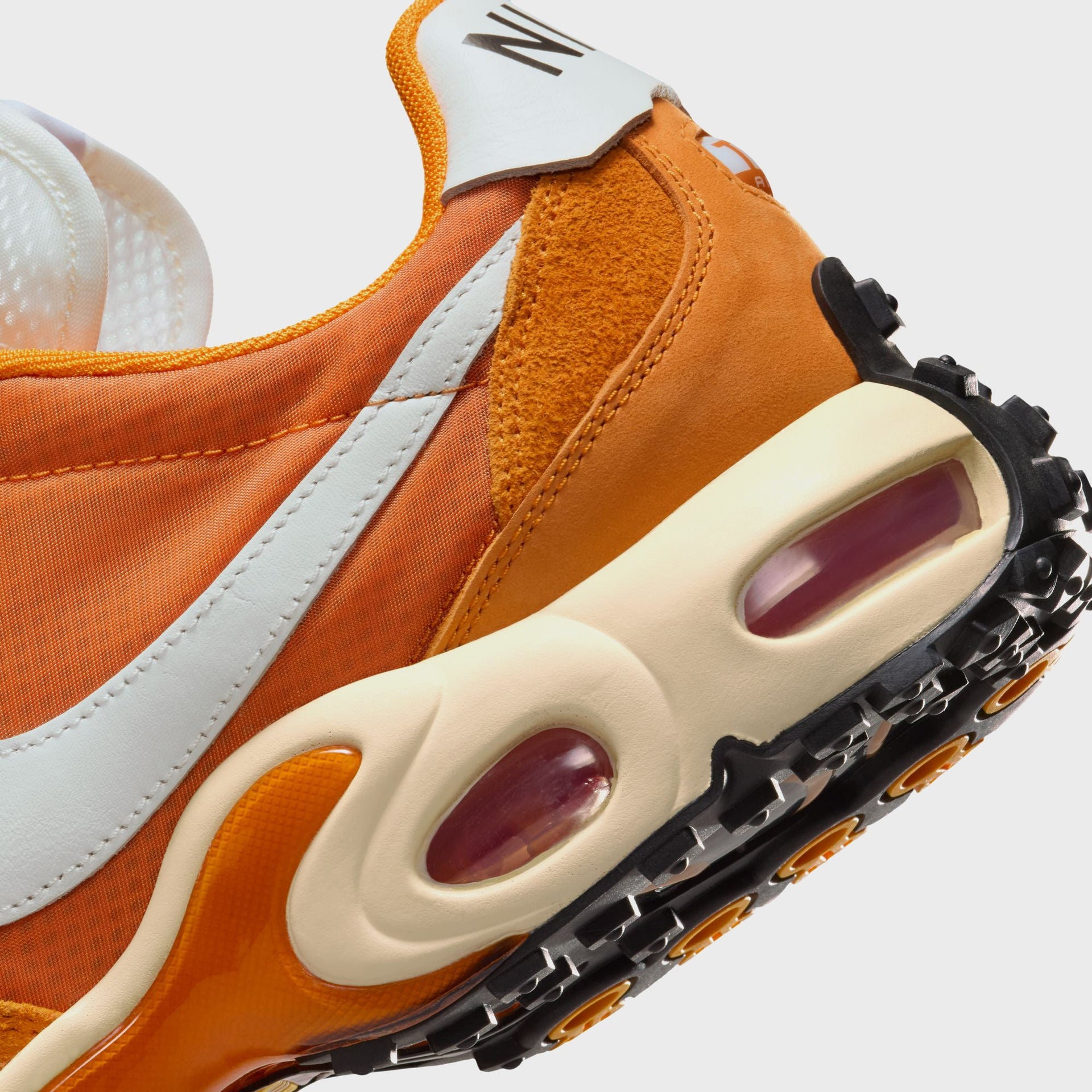 Nike Air Max Waffle  SP - Ceramic / Sail / Bright Ceramic / Coconut Milk