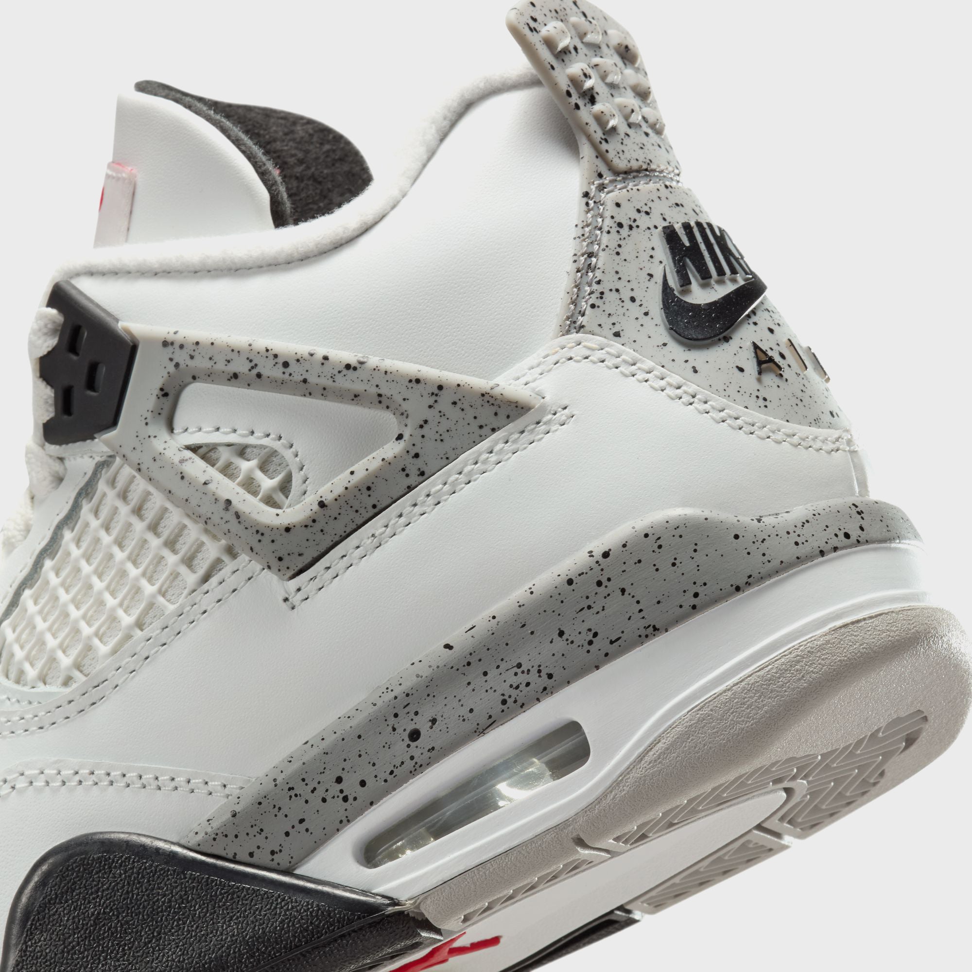 シューズ(男性用) Air Jordan 4 Tech White 白を基調としたクリーンな エアジョーダン4 Tech White が登場