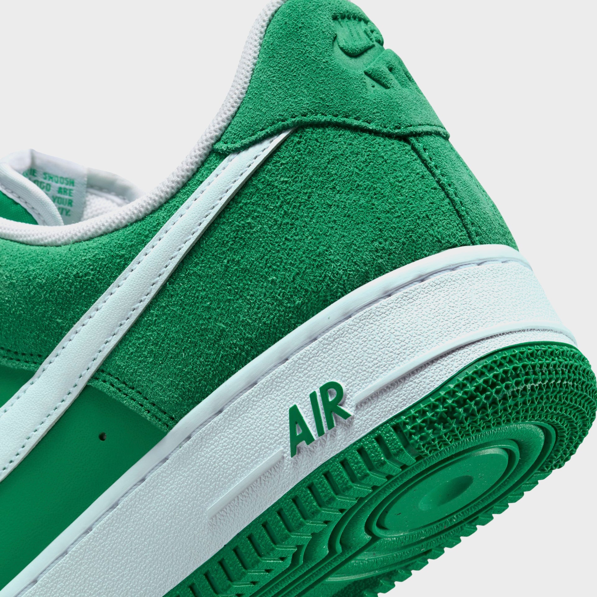 Nike Air Force 1 `07 Lv8 - Stadium Green / White