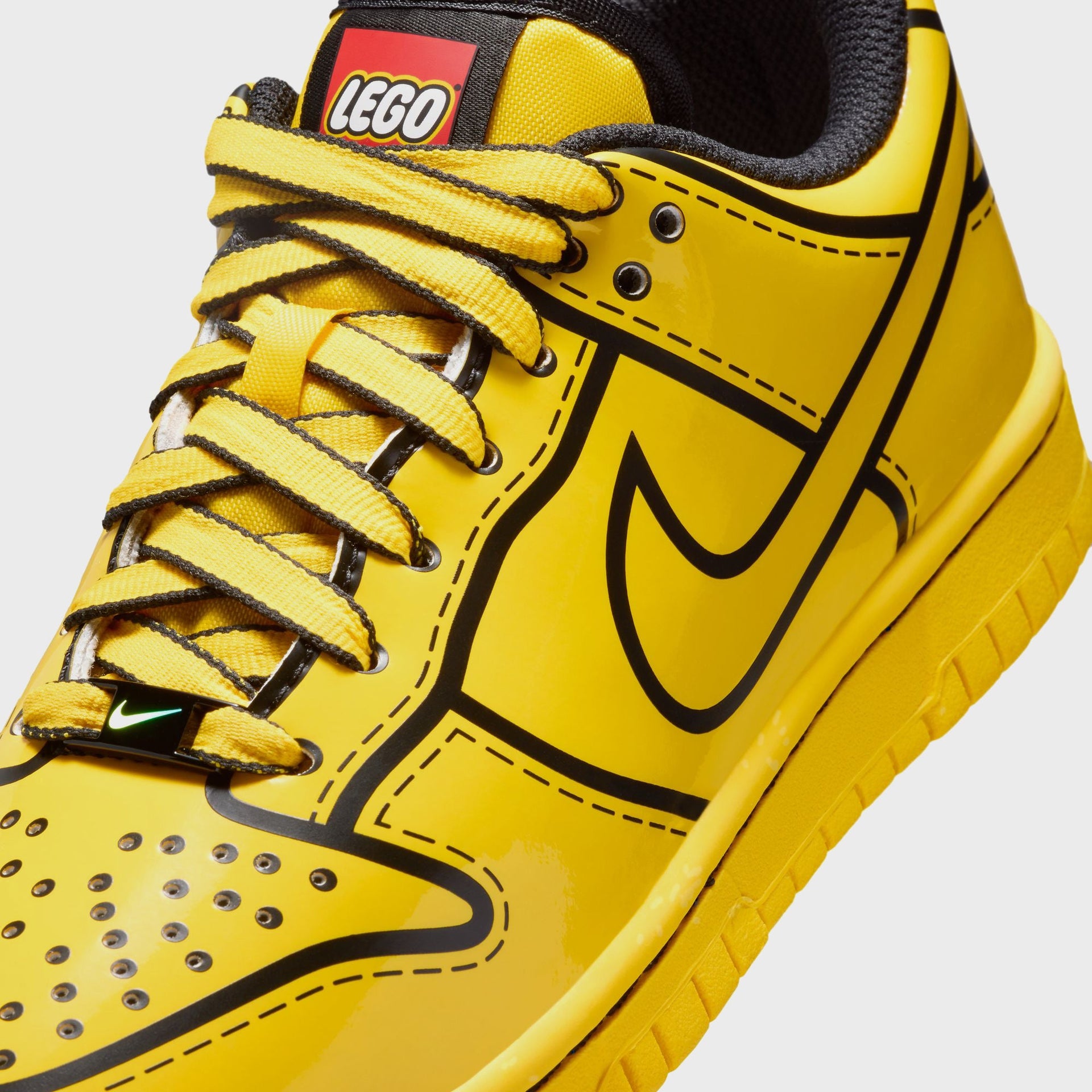 Nike x LEGO Collection GS Dunk Low - Tour Yellow / Black / Rush Red / Tour Yellow
