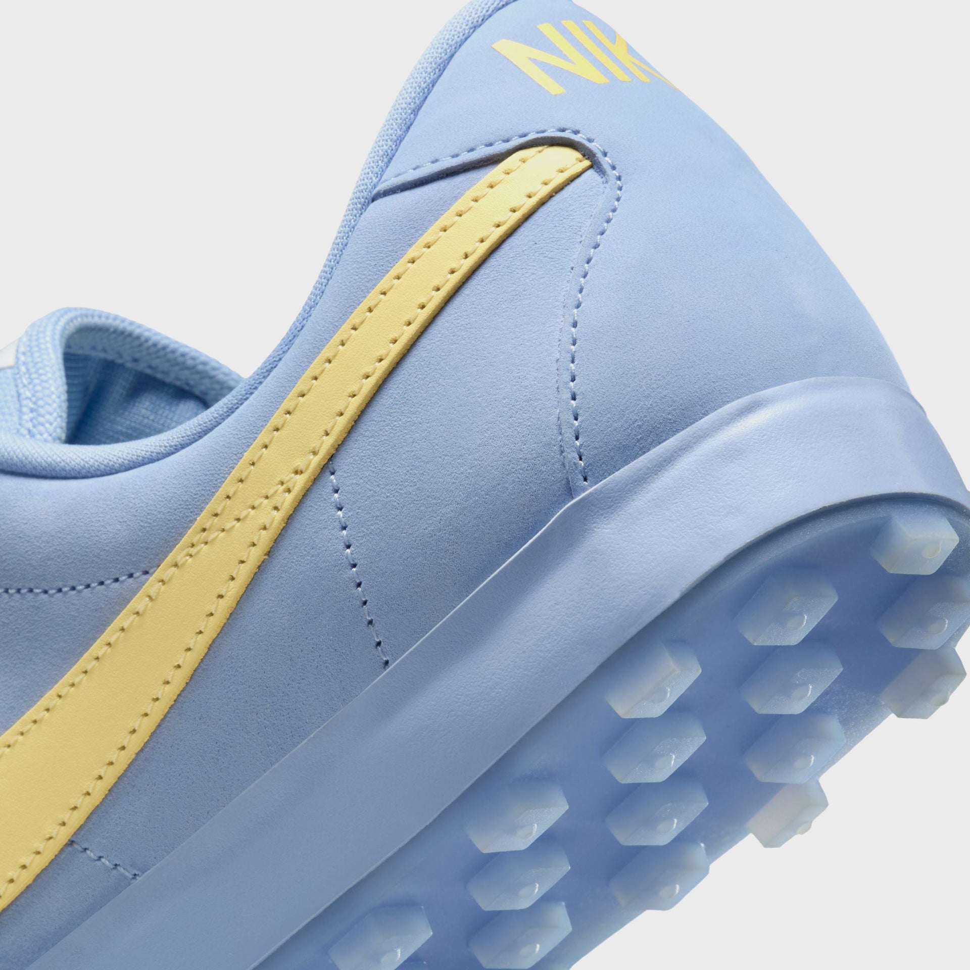 Nike Astrograbber QS - Aluminum / Soft Yellow / Sail / Black