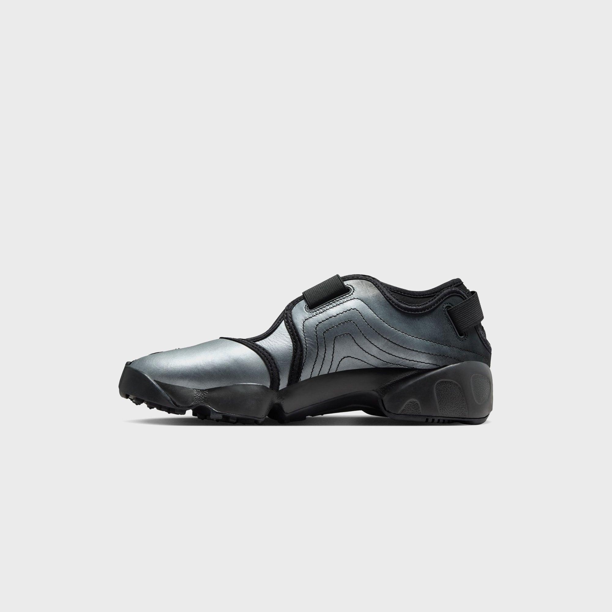 Nike WMNS Air Rift - Metallic Silver / Black – Kith Europe