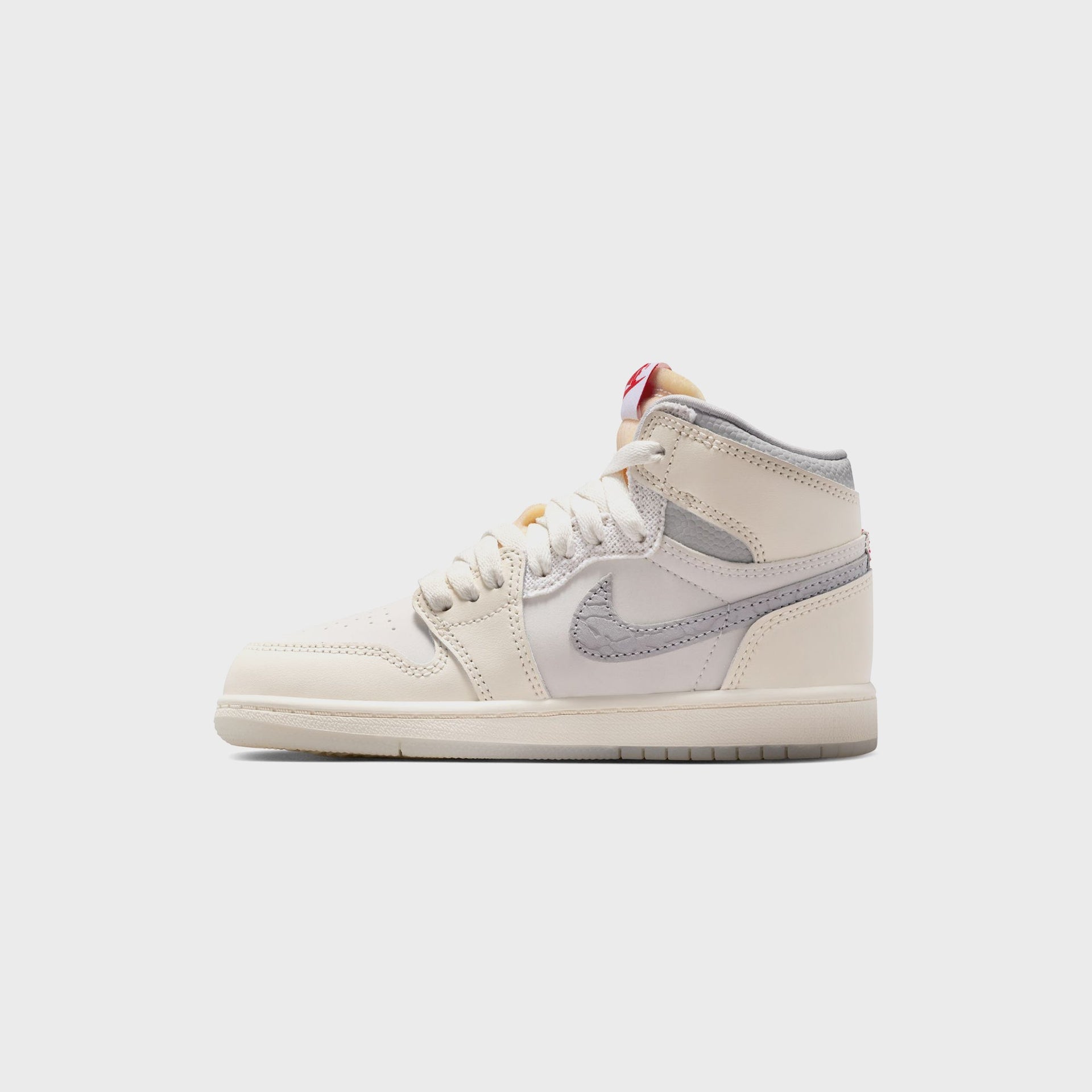 Jordan PS Air Jordan 1 Retro High OG - Sail / University Red / Pale Ivory / Coconut Milk / Phantom