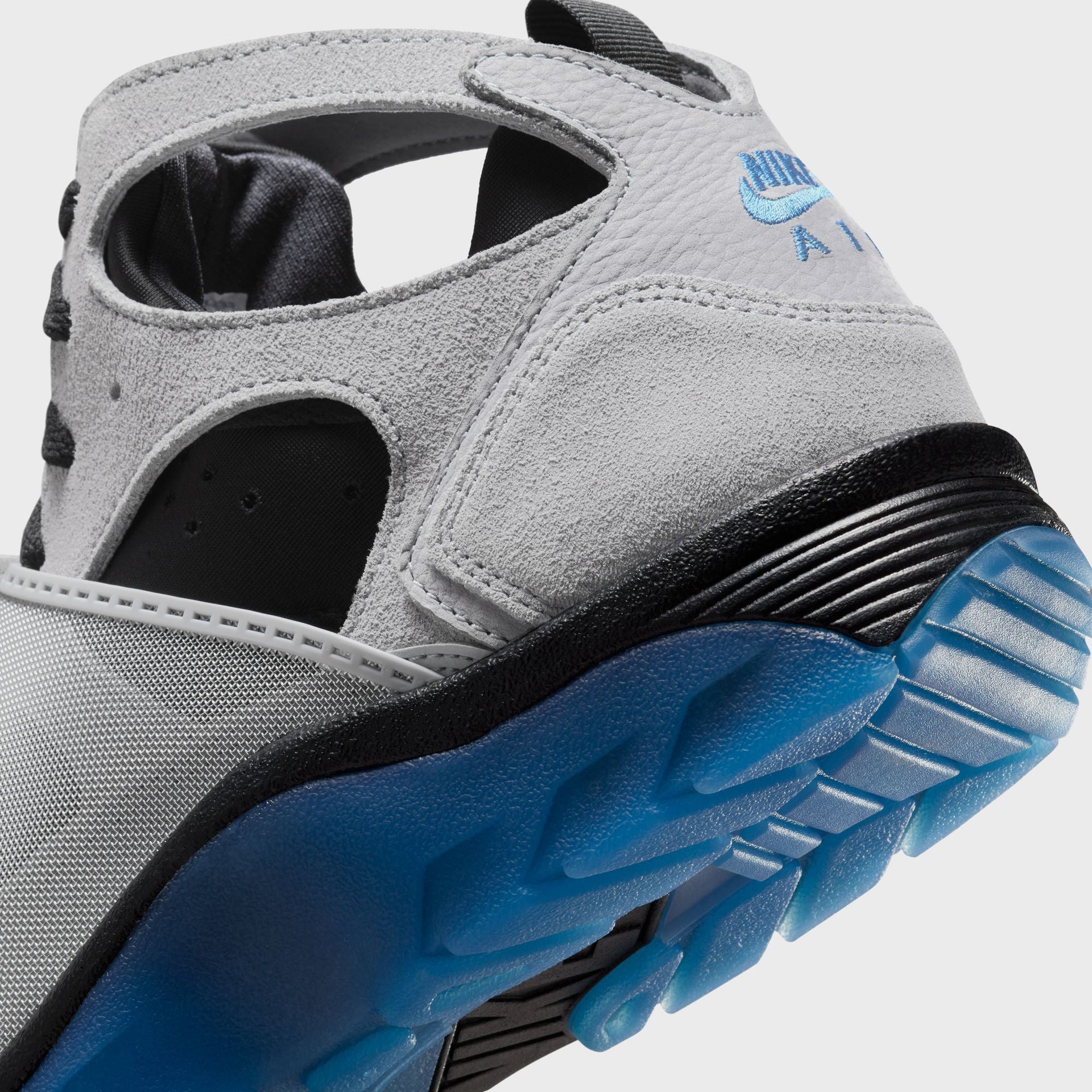 Nike Air Trainer Huarache - Wolf Grey / Star Blue / Black