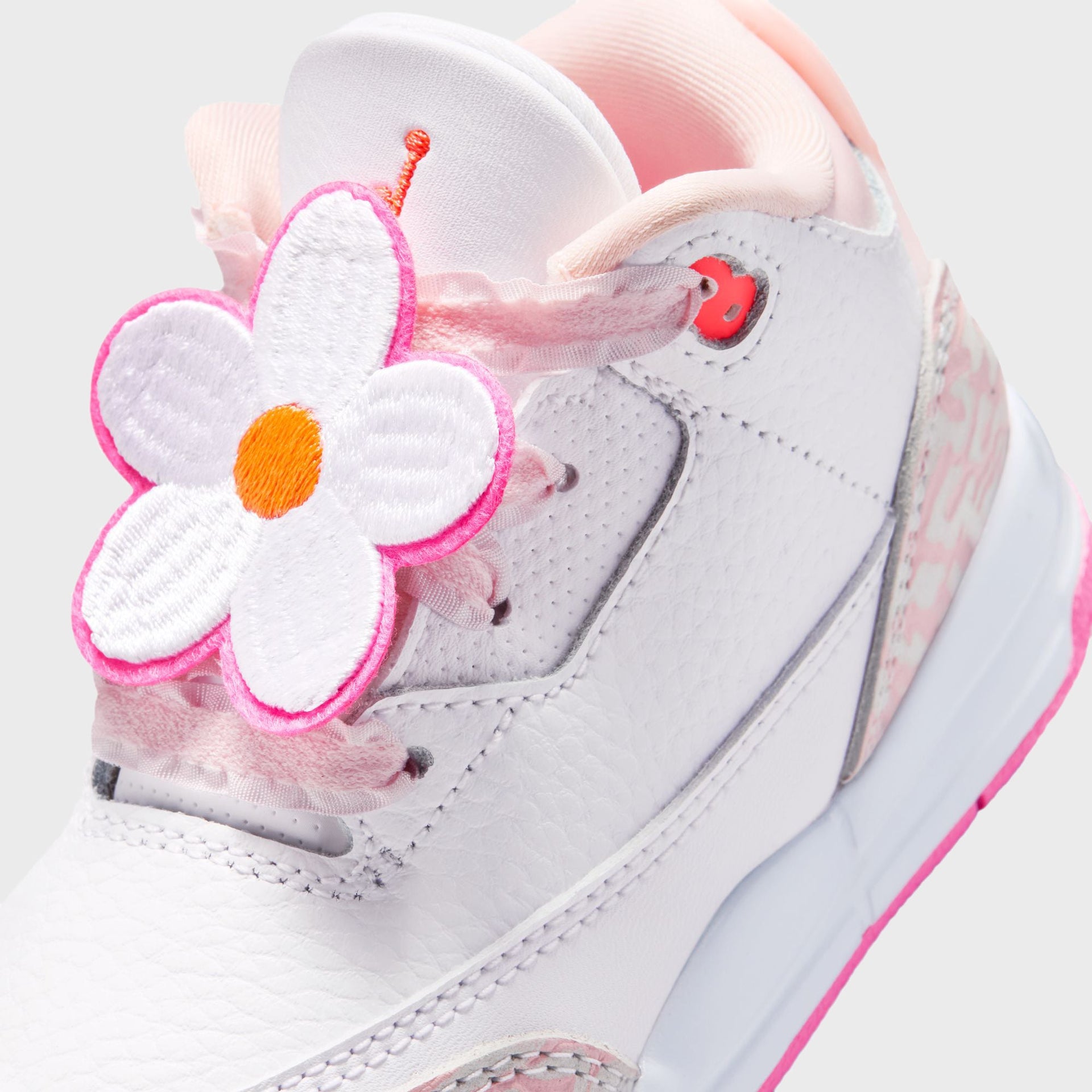 Jordan TD Air Jordan 3 Retro - Pearl Pink / Hyper Orange / Pink Bloom / Pink Glow