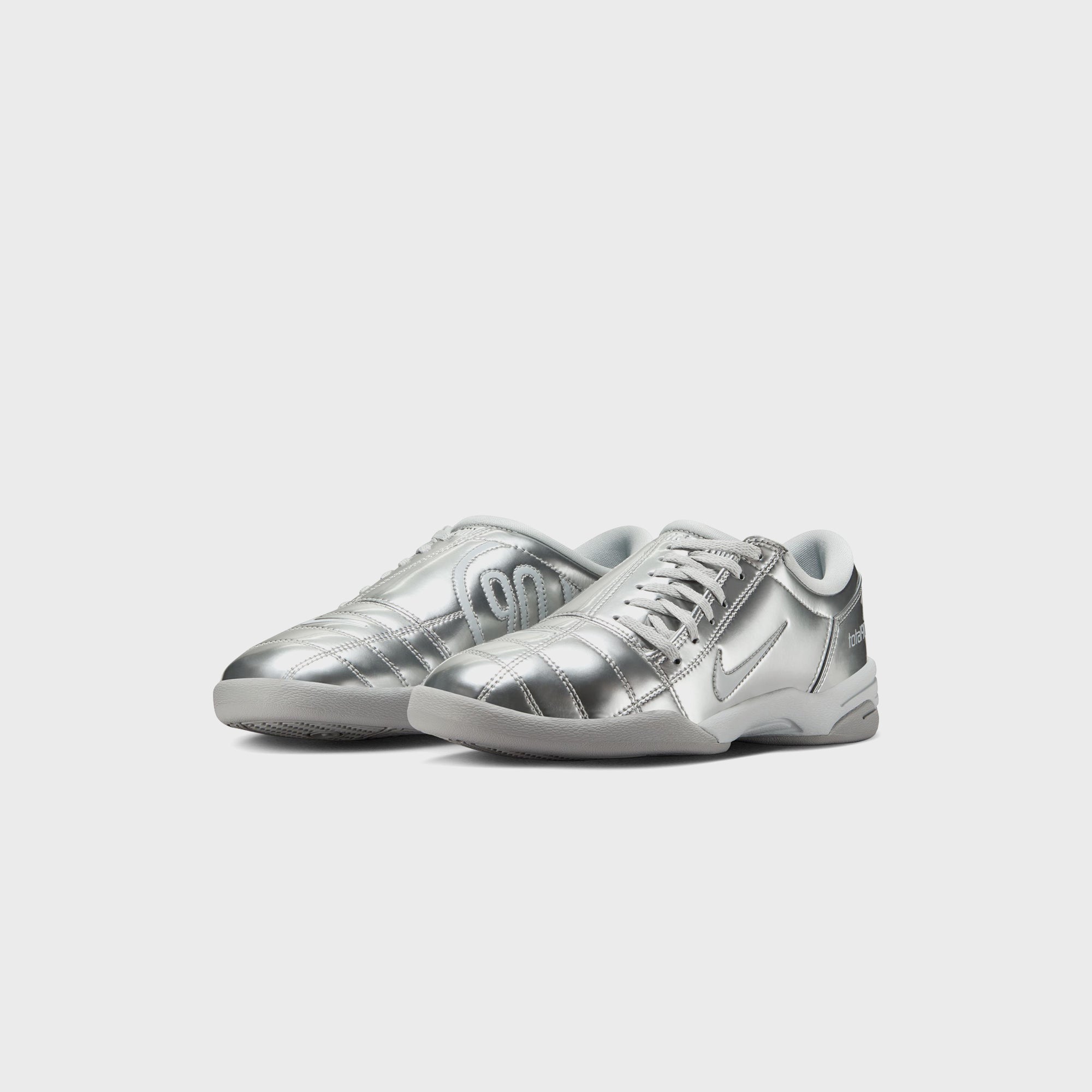Nike WMNS Total 90 III - Metallic Platinum / Photon Dust