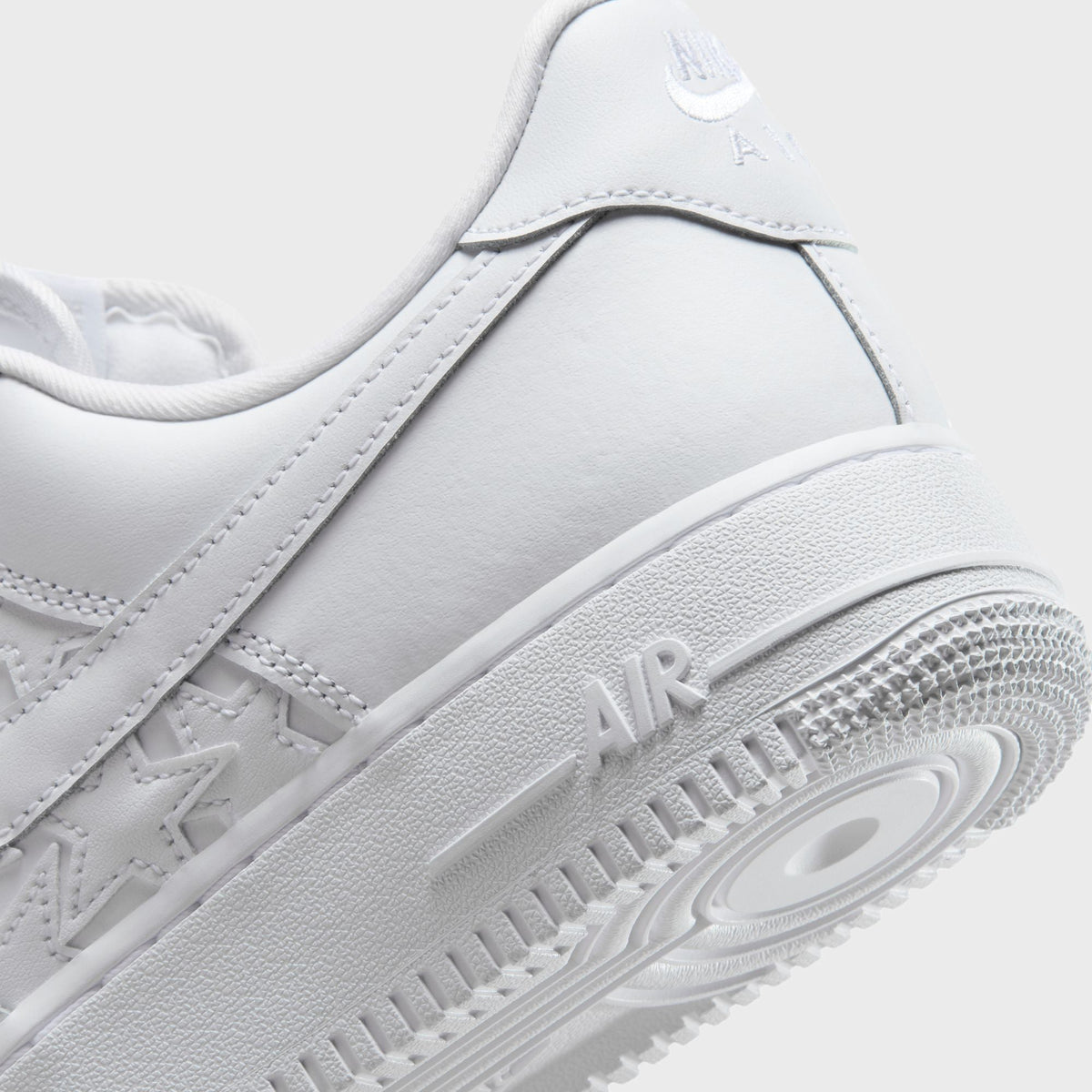 Nike Air Force 1 `07 Lv8 Edge - White / Metallic Silver