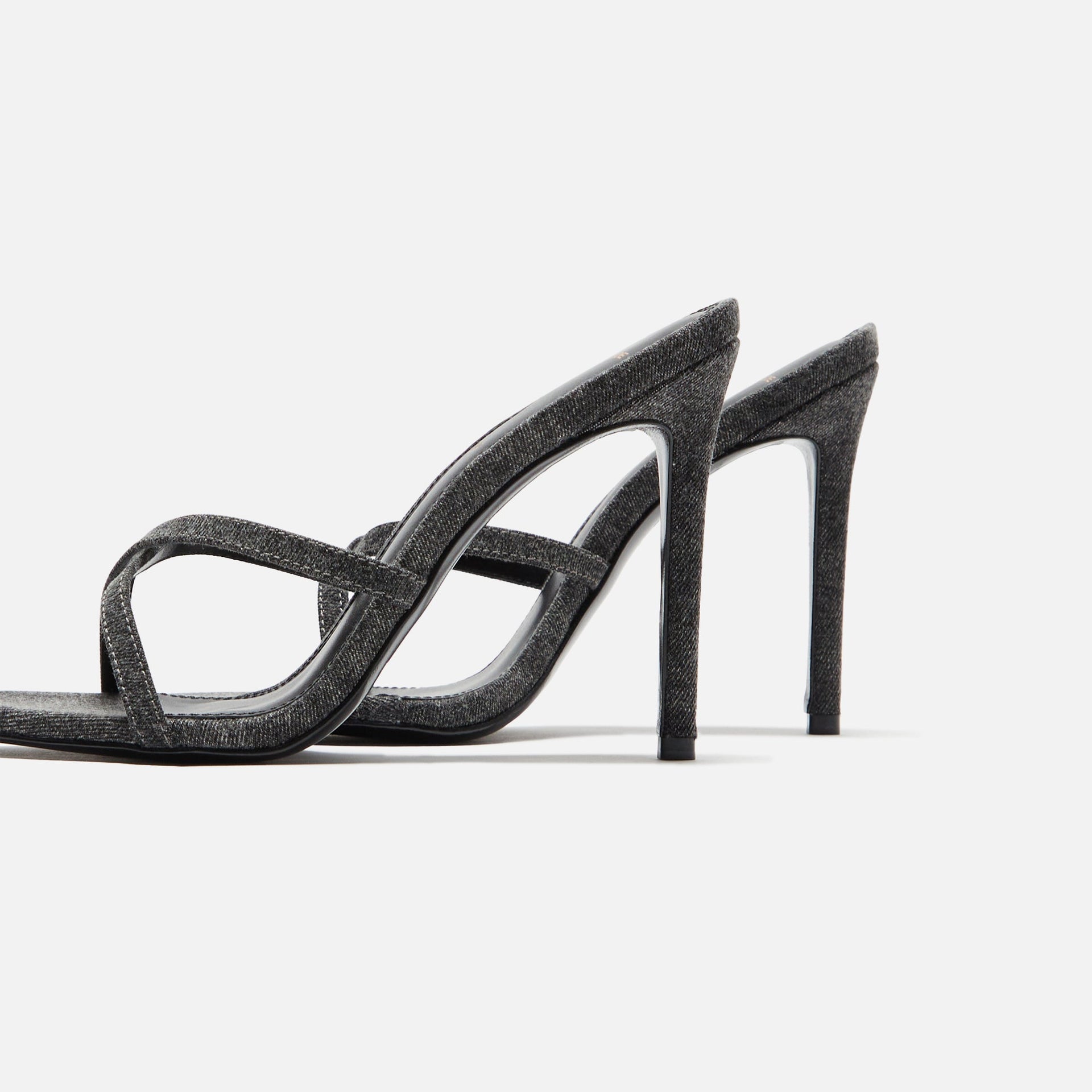 Black Suede Studio Arianna - Denim délavé noir
