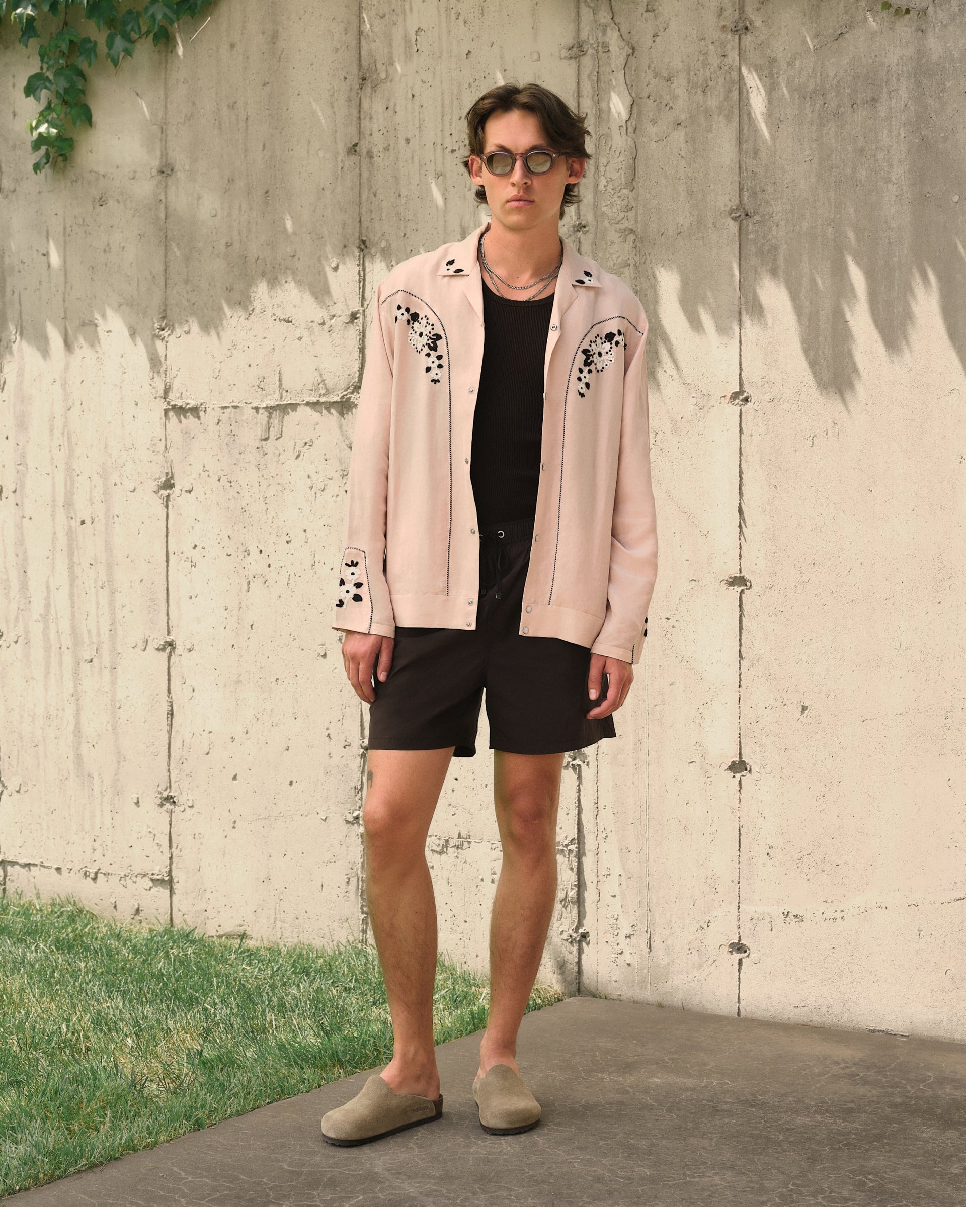 gid://shopify/MediaImage/45995663327508