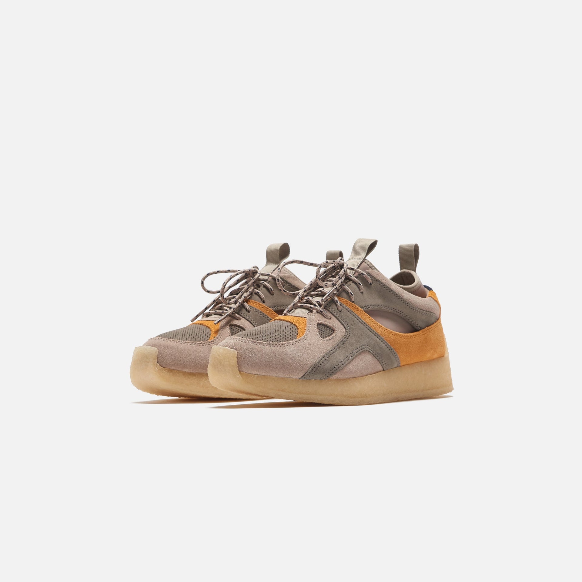 CLARKS RA#RACE430640 (013124 YS) Ronnie Fieg for Clarks 8th Street Breacon - Light Grey Combi