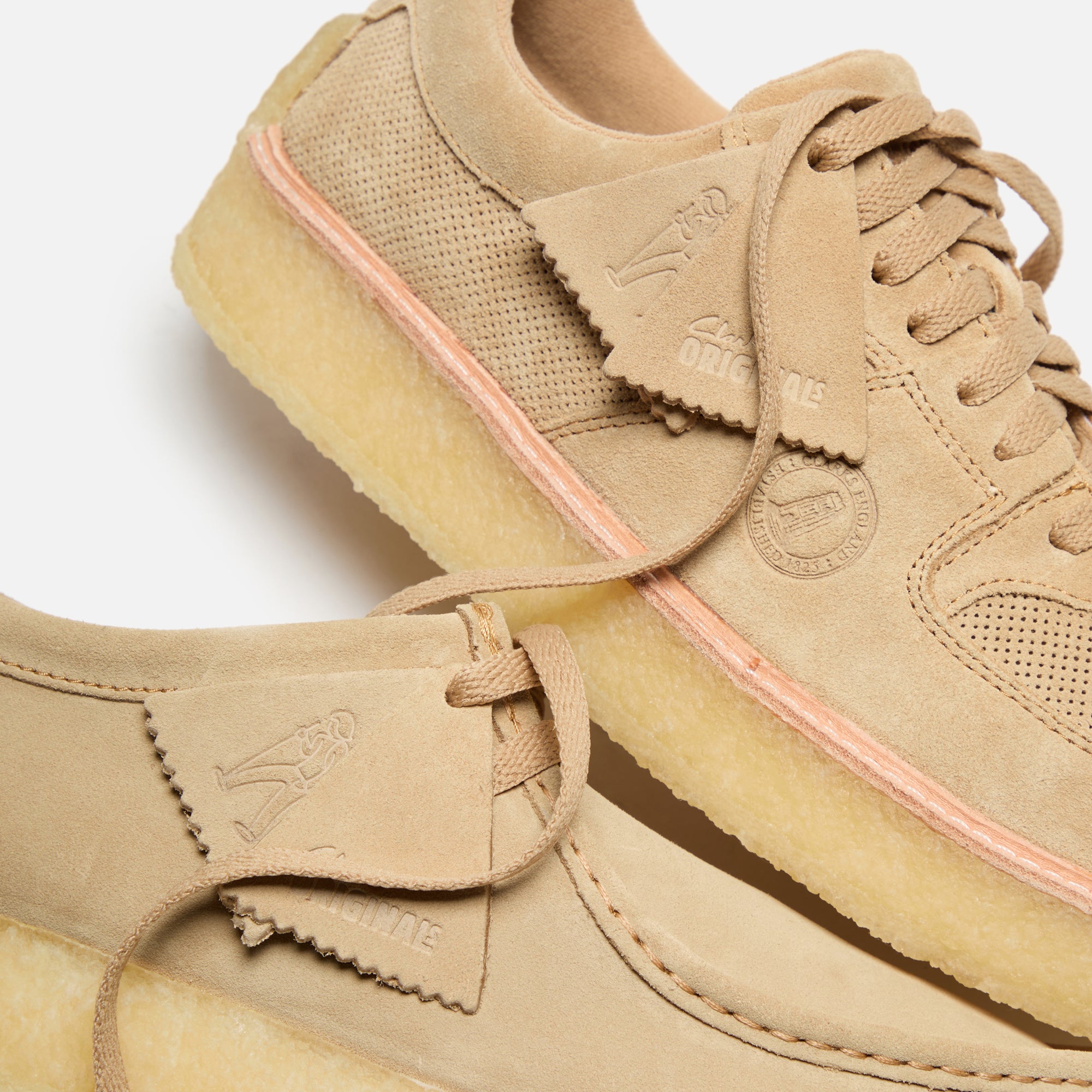 か*む様 kith ronnie fieg & clarks Originals x Kith – Neutral trainers and Wallabees | Clarks