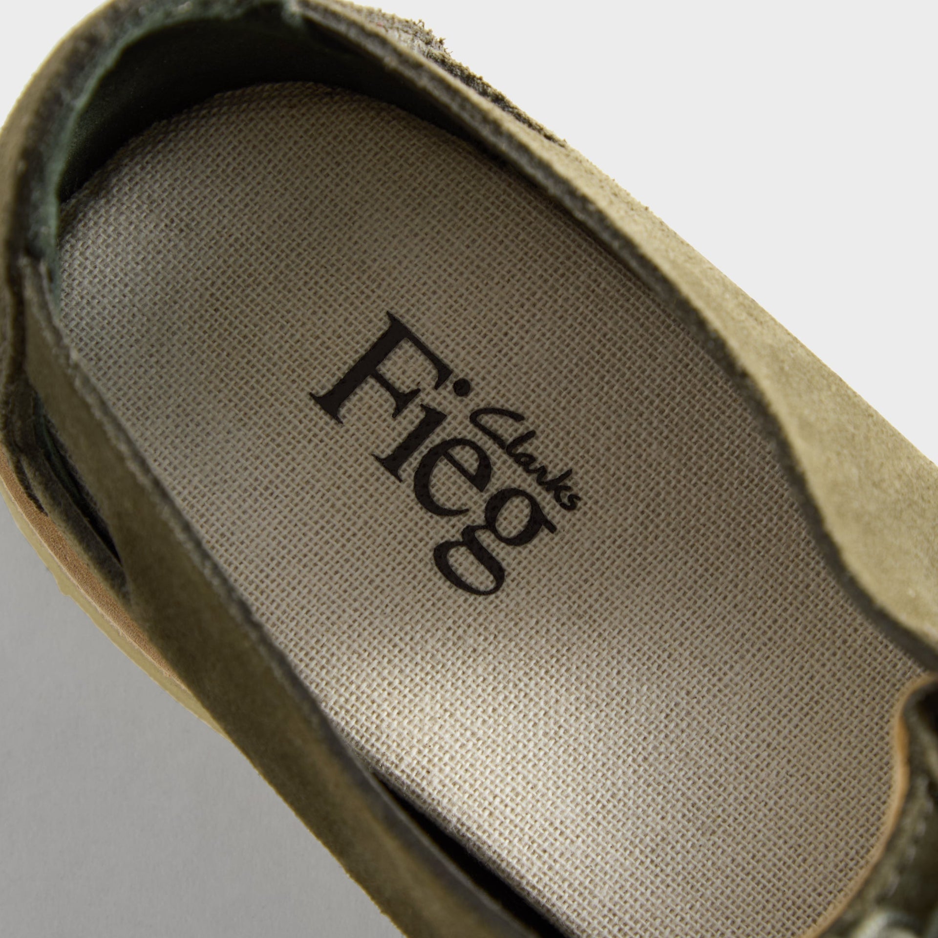 8th St by Ronnie Fieg for Clarks Originals Brixham - Olive Combi PH