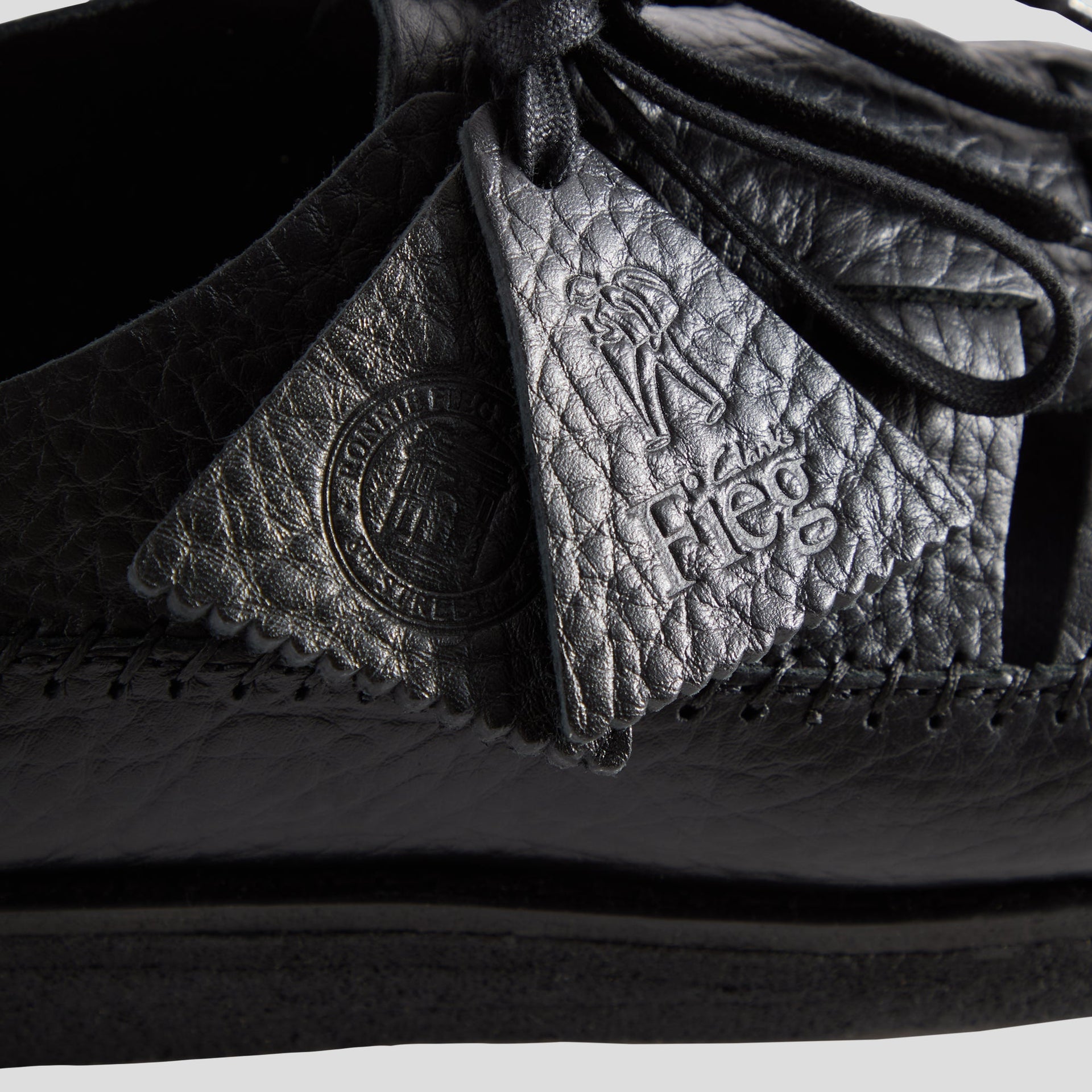 PRE-ORDER | 8th St by Ronnie Fieg for Clarks Originals Ridgevale - Black