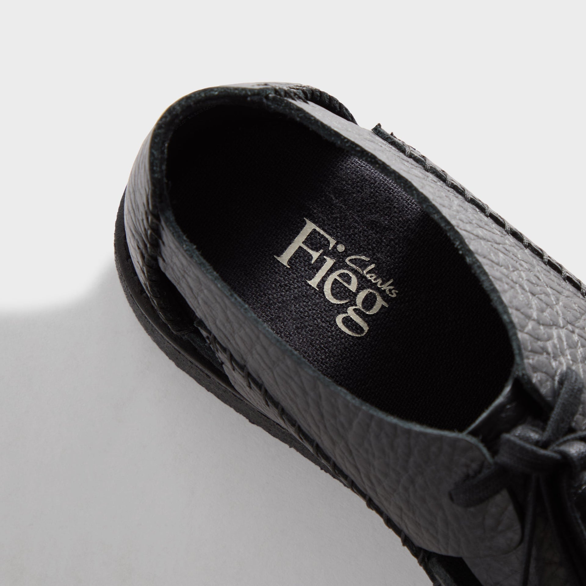 8th St by Ronnie Fieg for Clarks Originals Ridgevale - Black PH