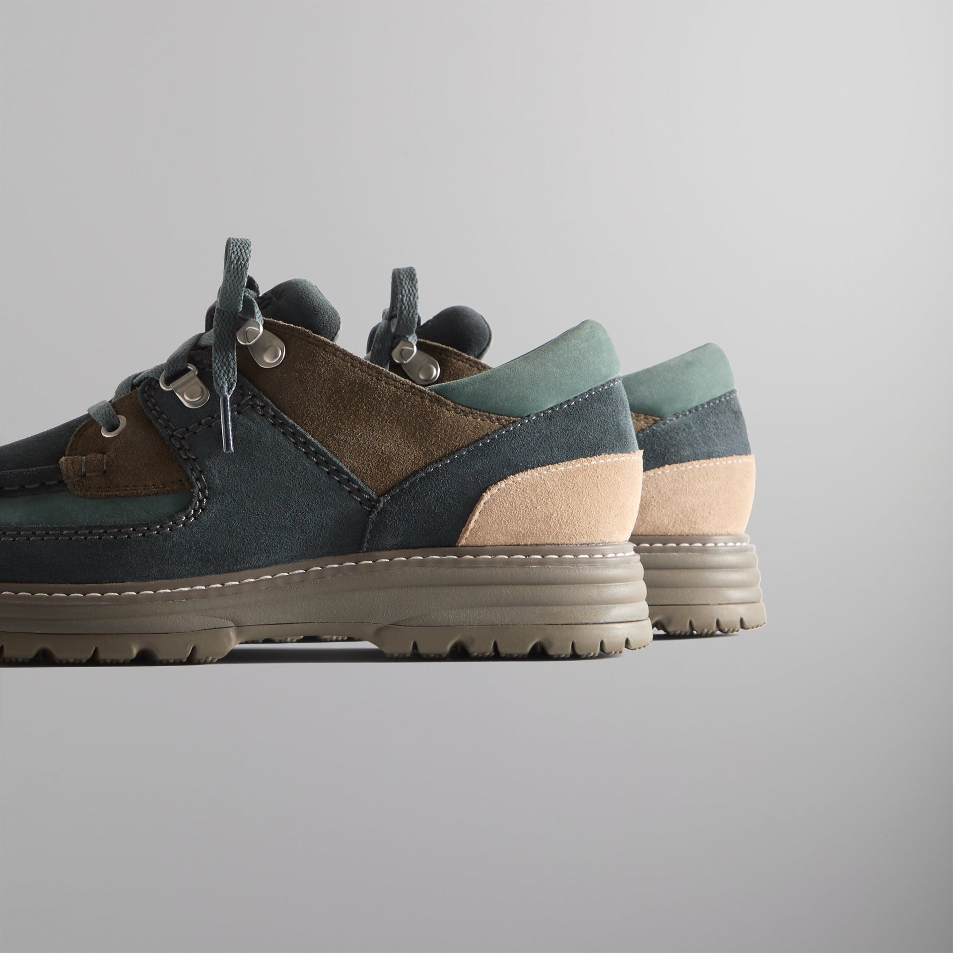 8th St by Ronnie Fieg for Clarks Originals Sunderland - Dark Teal Combi