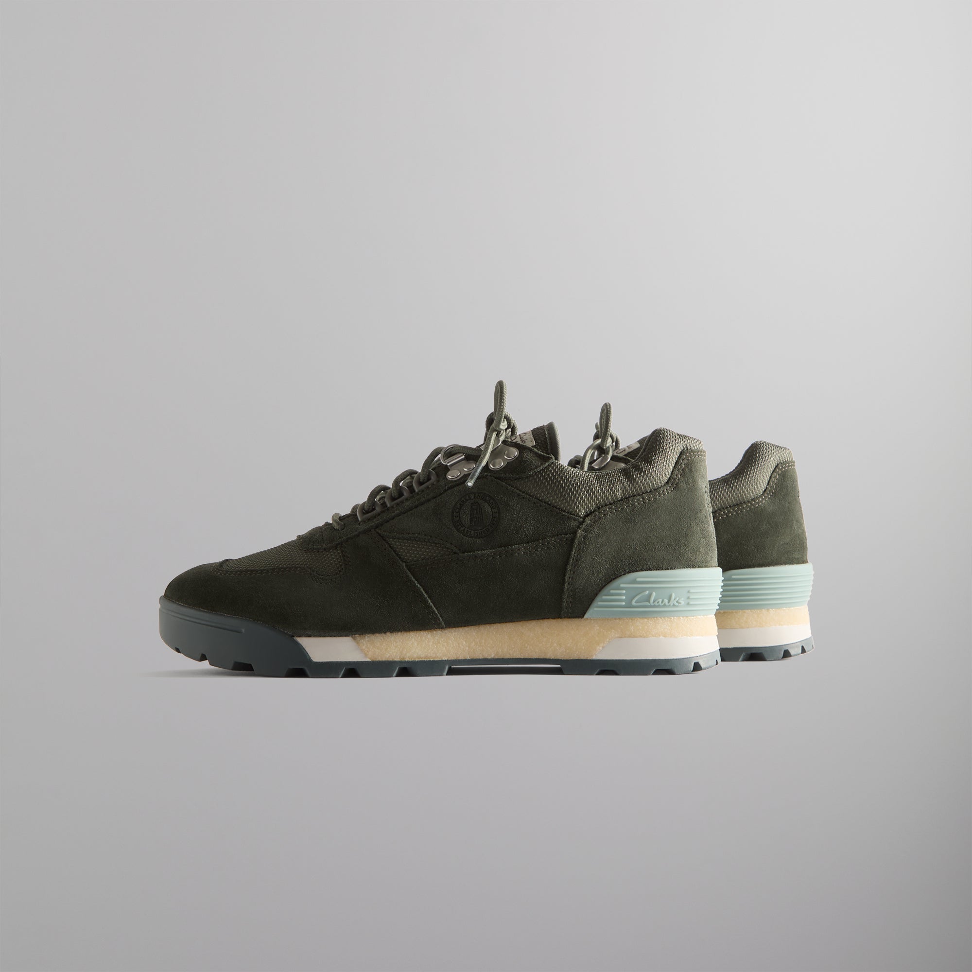 スニーカー Kith 8th St by Ronnie Fieg for Clarks Originals Laddow Originals x Kith – Neutral trainers and Wallabees | Clarks