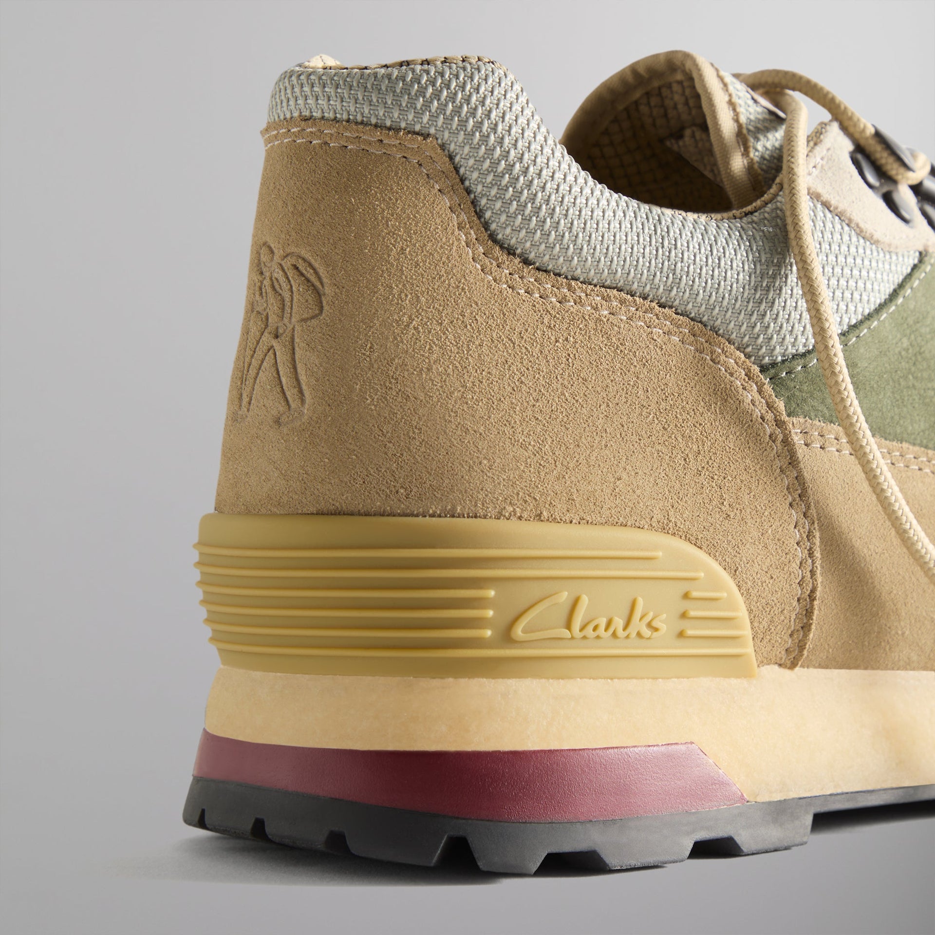 8th St by Ronnie Fieg for Clarks Originals Laddow - Sand Combi