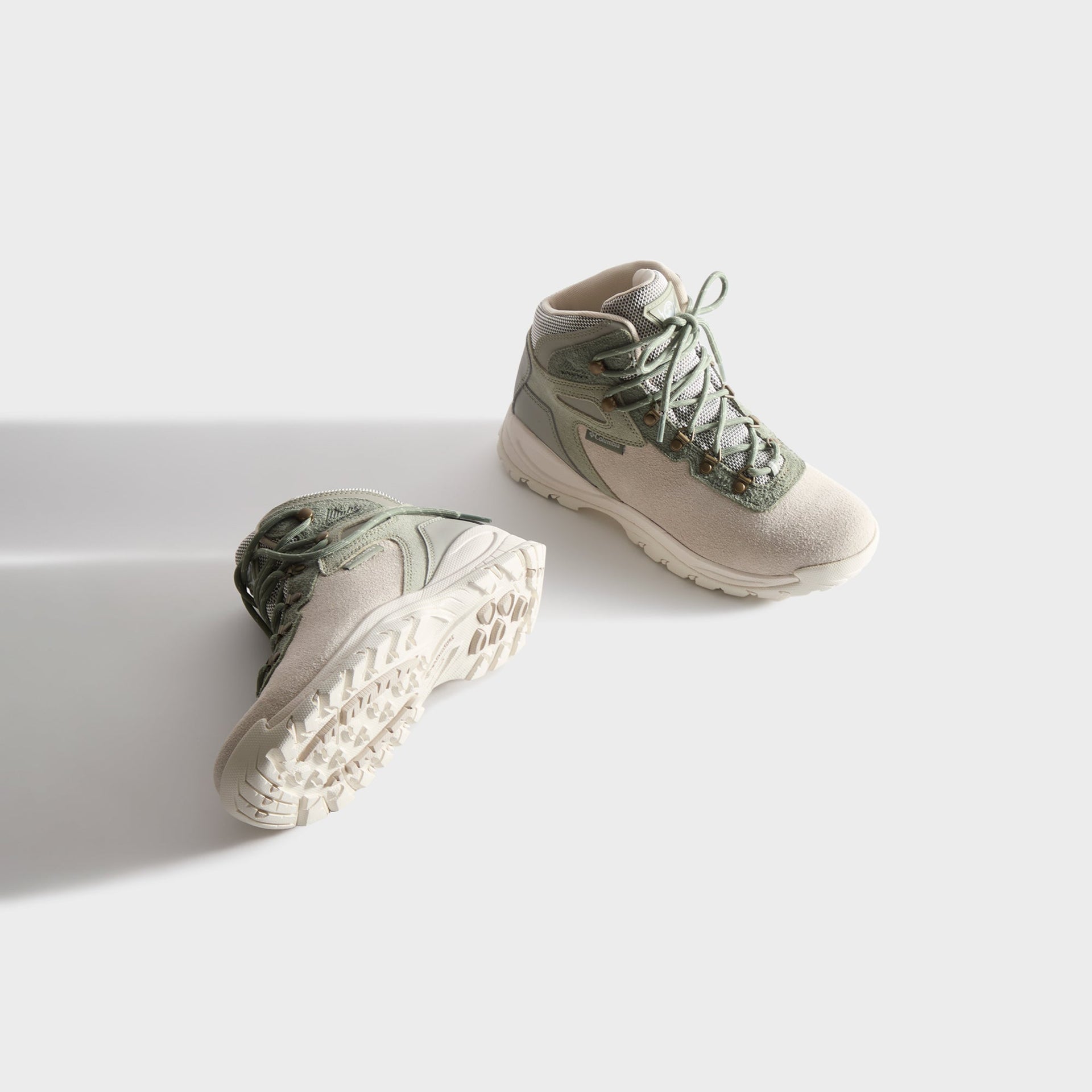 Kith & South2 West8 for Columbia Newton Ridge™ - Dark Stone Safari