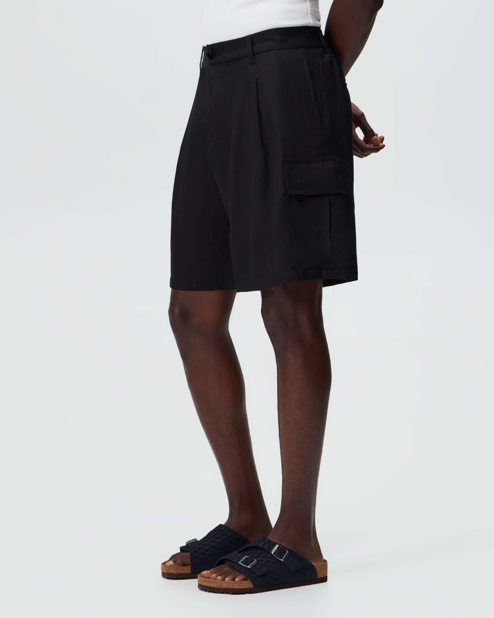 gid://shopify/MediaImage/45999305720084
