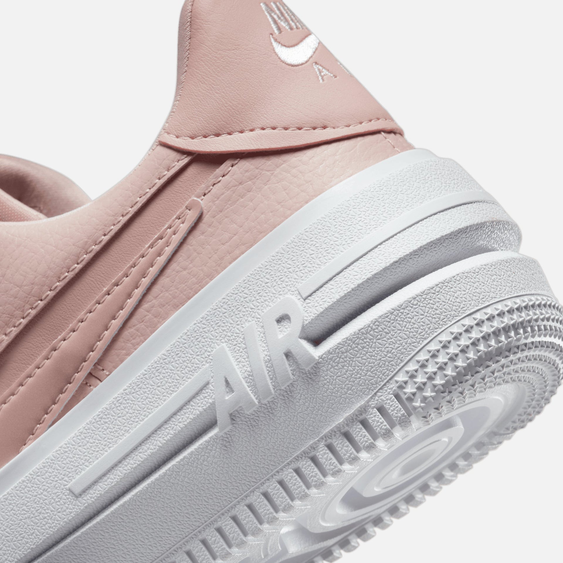 Nike Wmns PLT.AF.ORM - Pink Oxford / Light Soft Pink / White