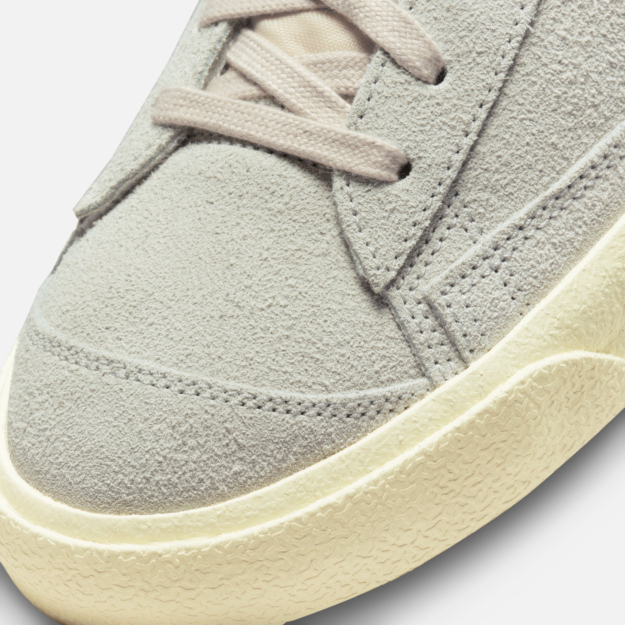 nike blazers urban outfitters