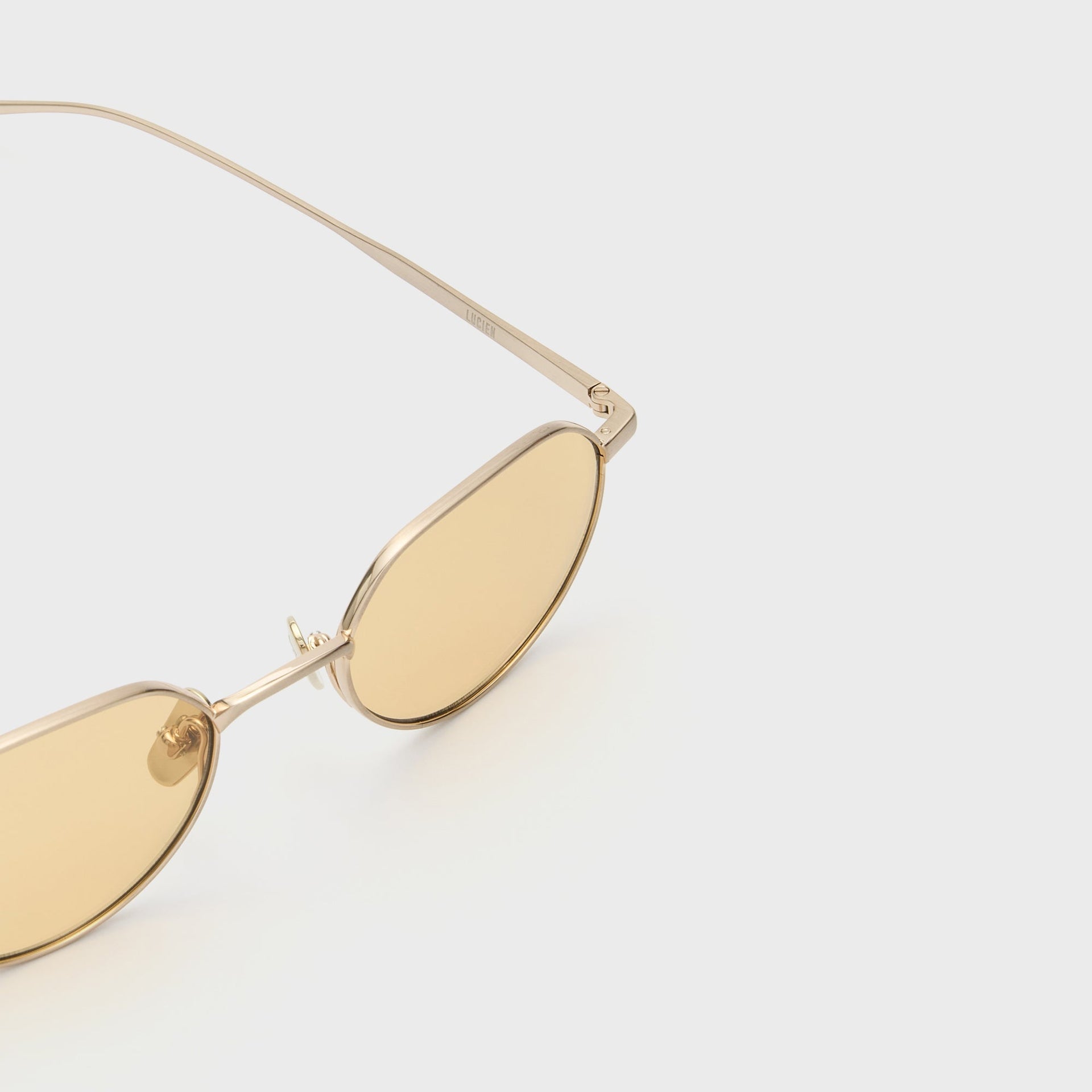 Flatlist Lucien - Brushed Light Gold / Yellow Lens