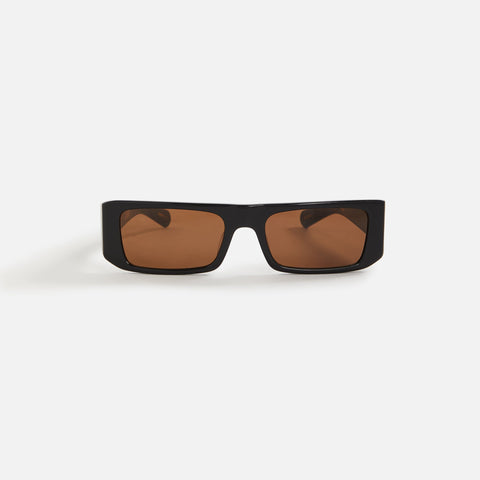 Flatlist x Spider Slug - Solid Black / Brown Lens
