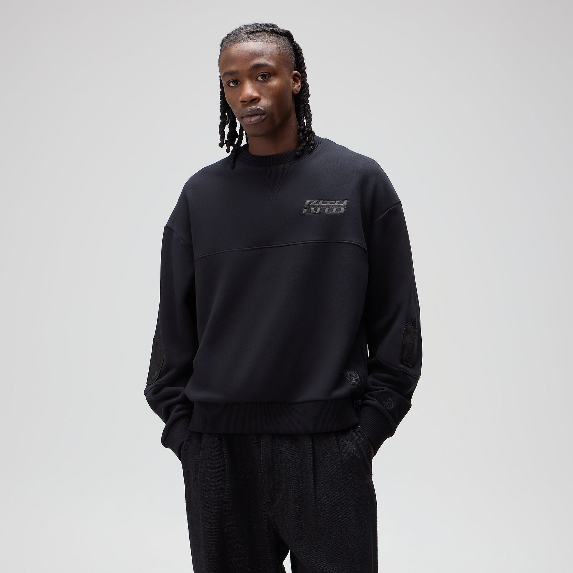 Kith for the New York Knicks Tonal Vintage Crewneck - Black