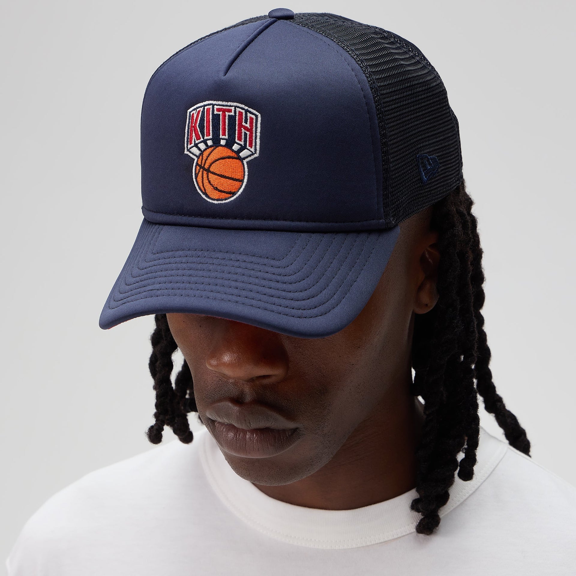 Kith & New Era for the New York Knicks 9FORTY MS Trucker Snapback - Nocturnal