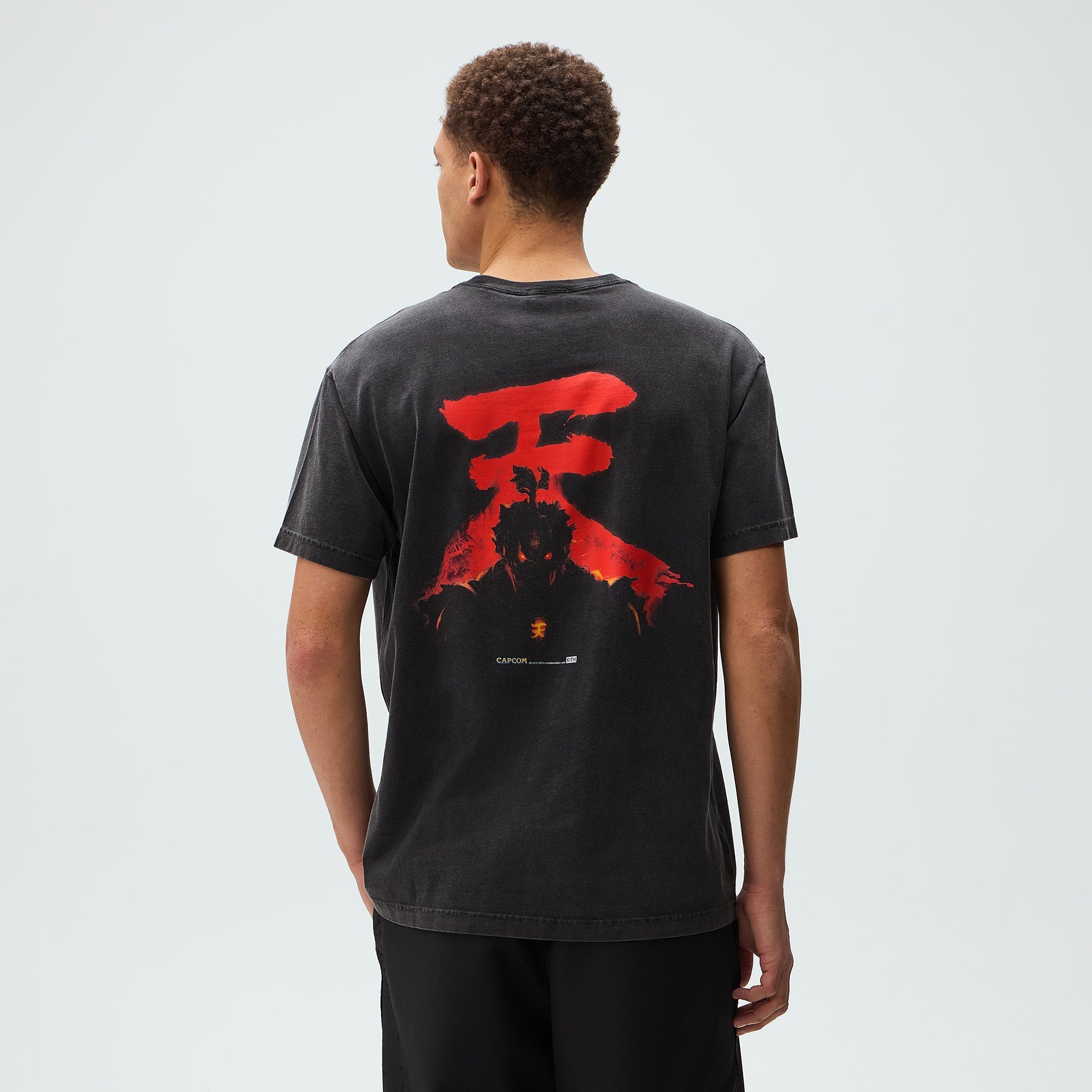 Capcom × Kith Akuma Vintage Tee Lサイズ Capcom | Kith Akuma Vintage Tee - Black – Kith Europe
