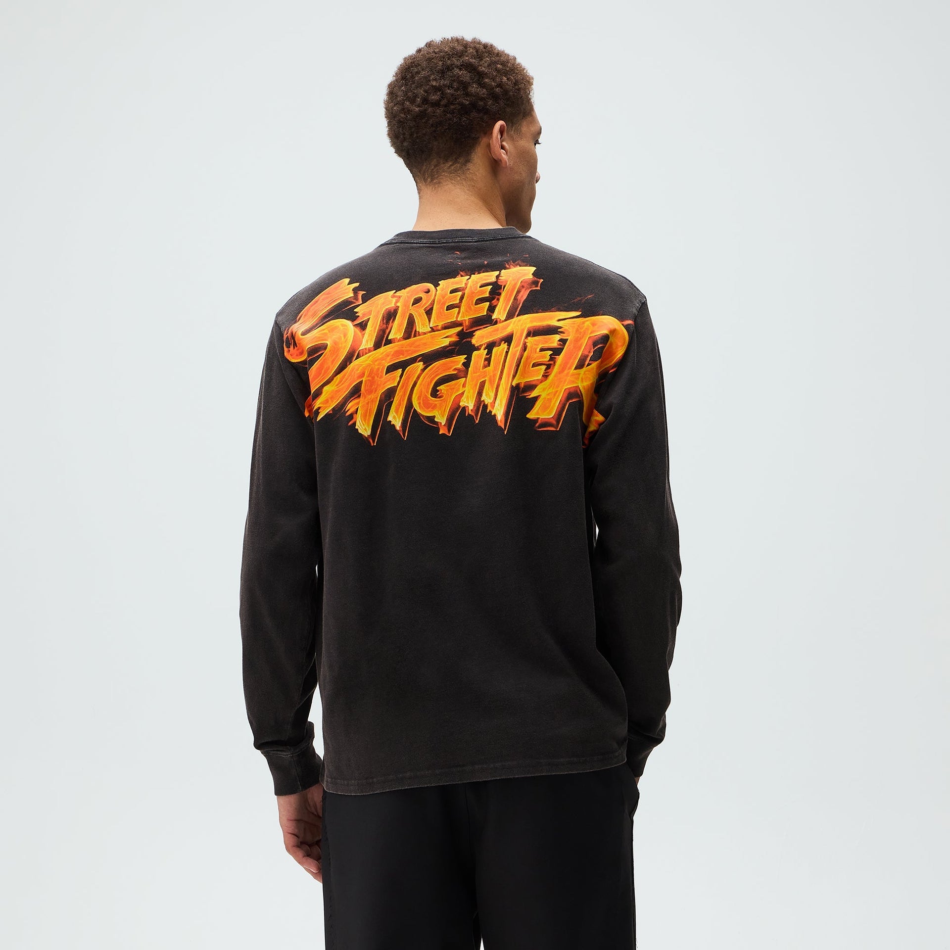 Capcom | Kith Street Fighter Flame Vintage Long Sleeve Tee - Black