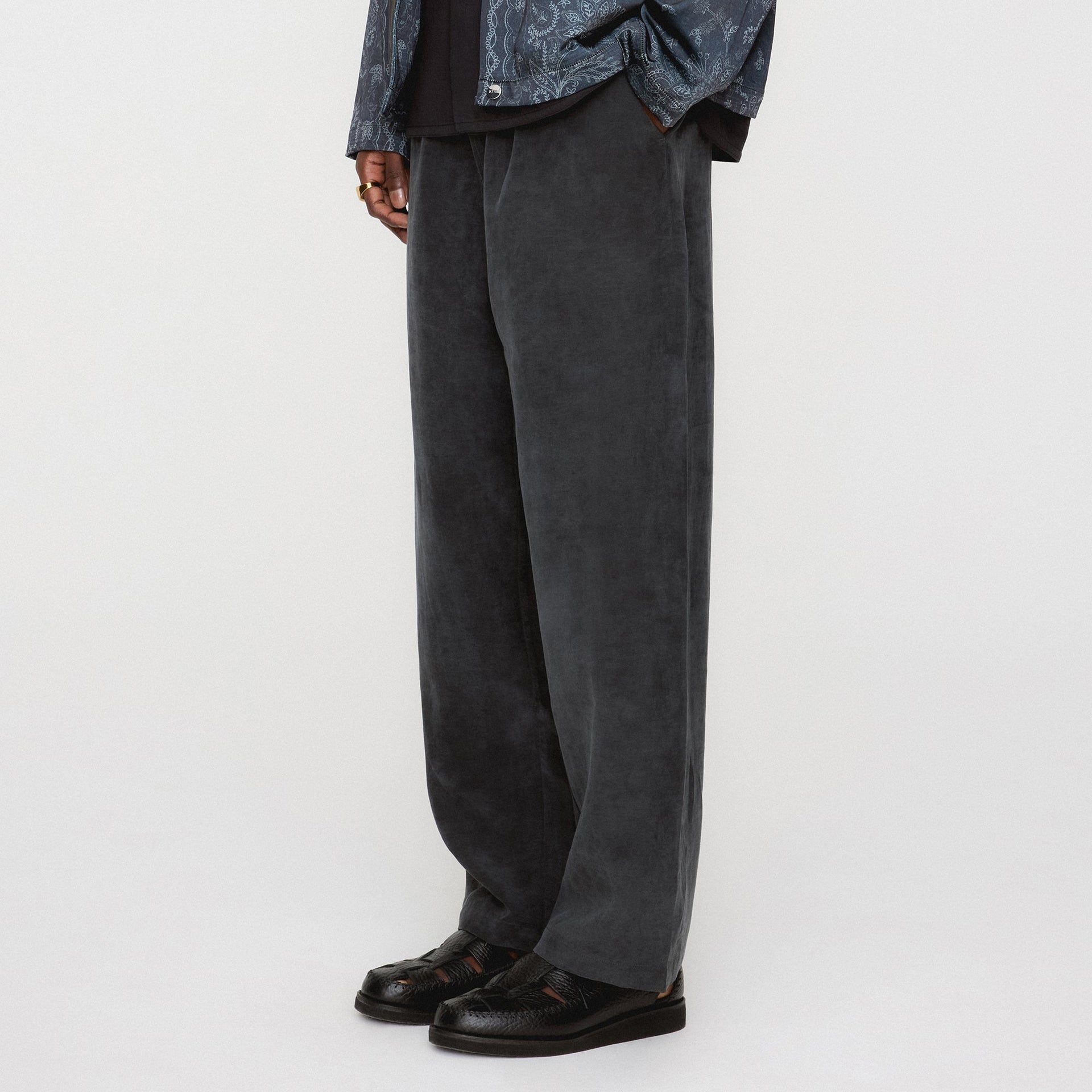 Kith Cupro Linen Grayson Pant - Black PH